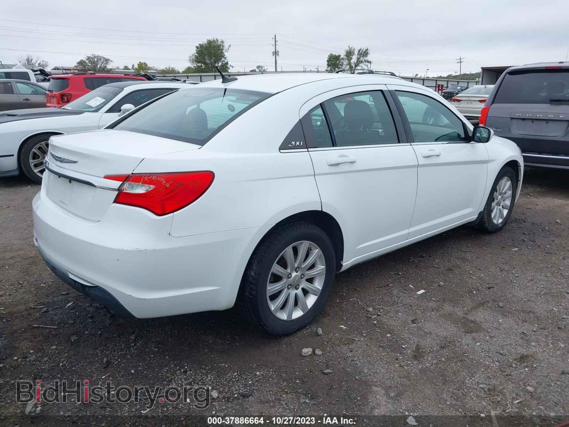 2011 CHRYSLER 200 - VIN: 1C3BC1FB8BN576167 - Фото 4