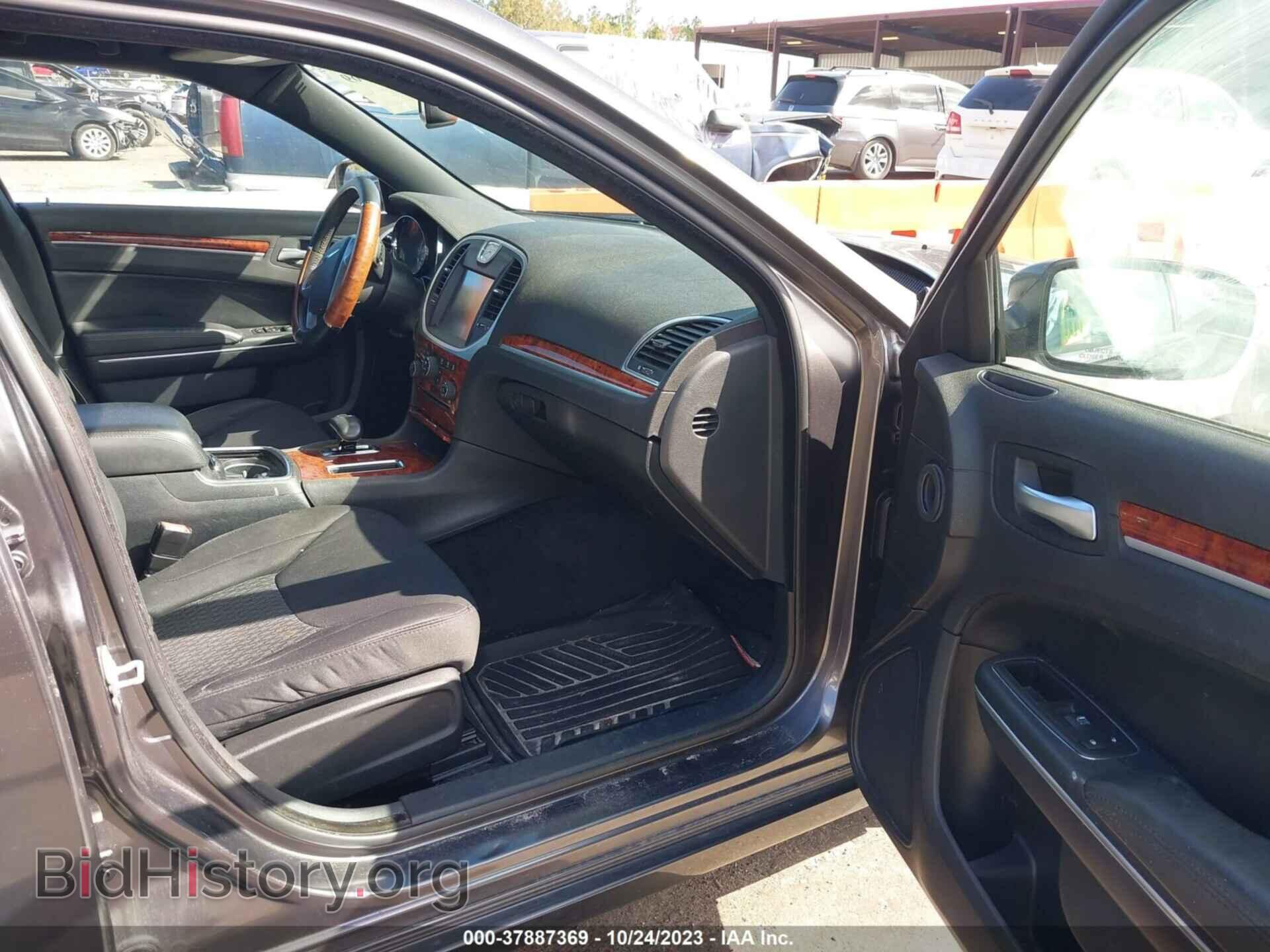 2014 CHRYSLER 300 - VIN: 2C3CCAAG0EH376100 - Фото 5