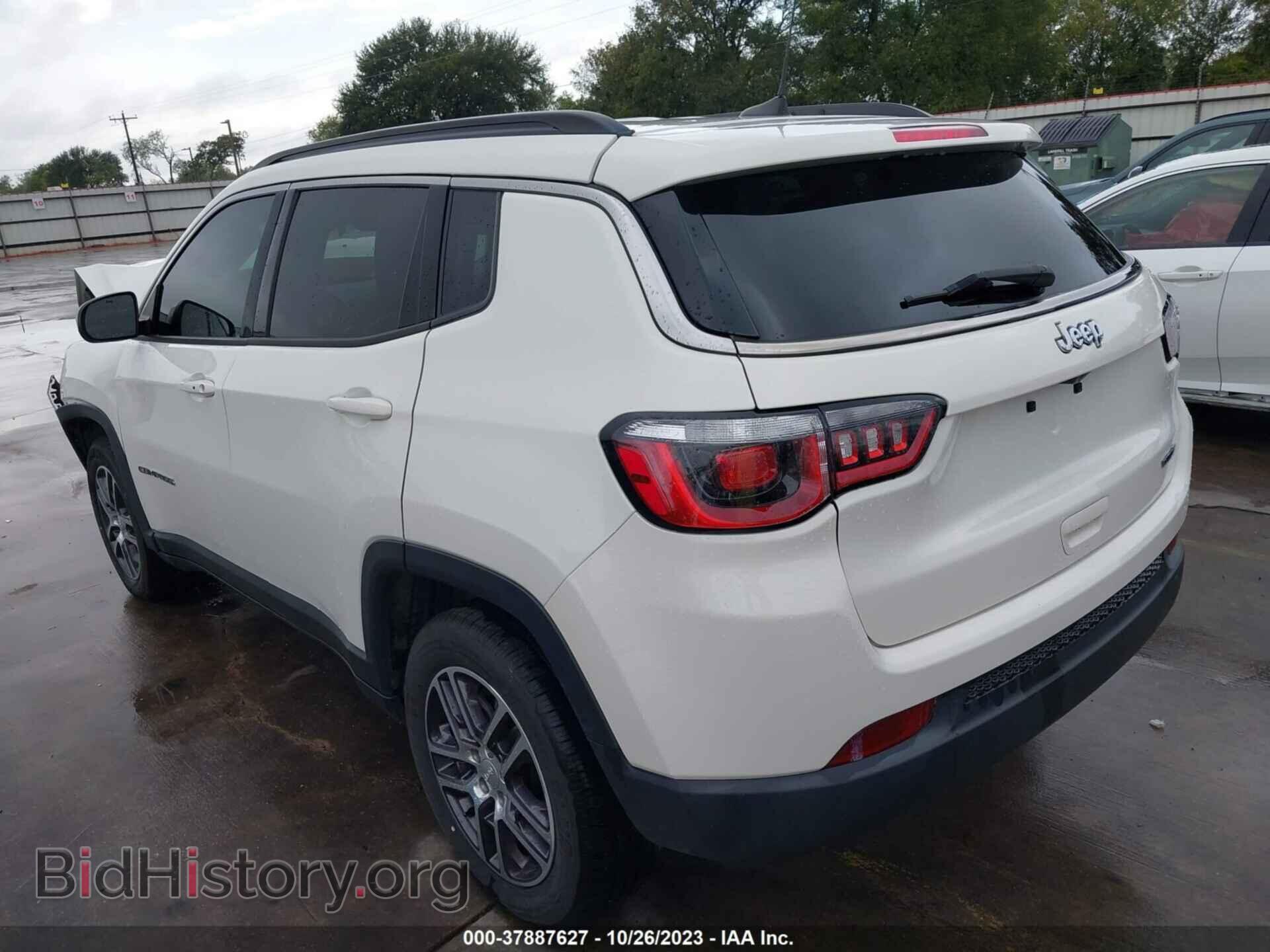 2018 JEEP COMPASS - VIN: 3C4NJCBB1JT226555 - Фото 3