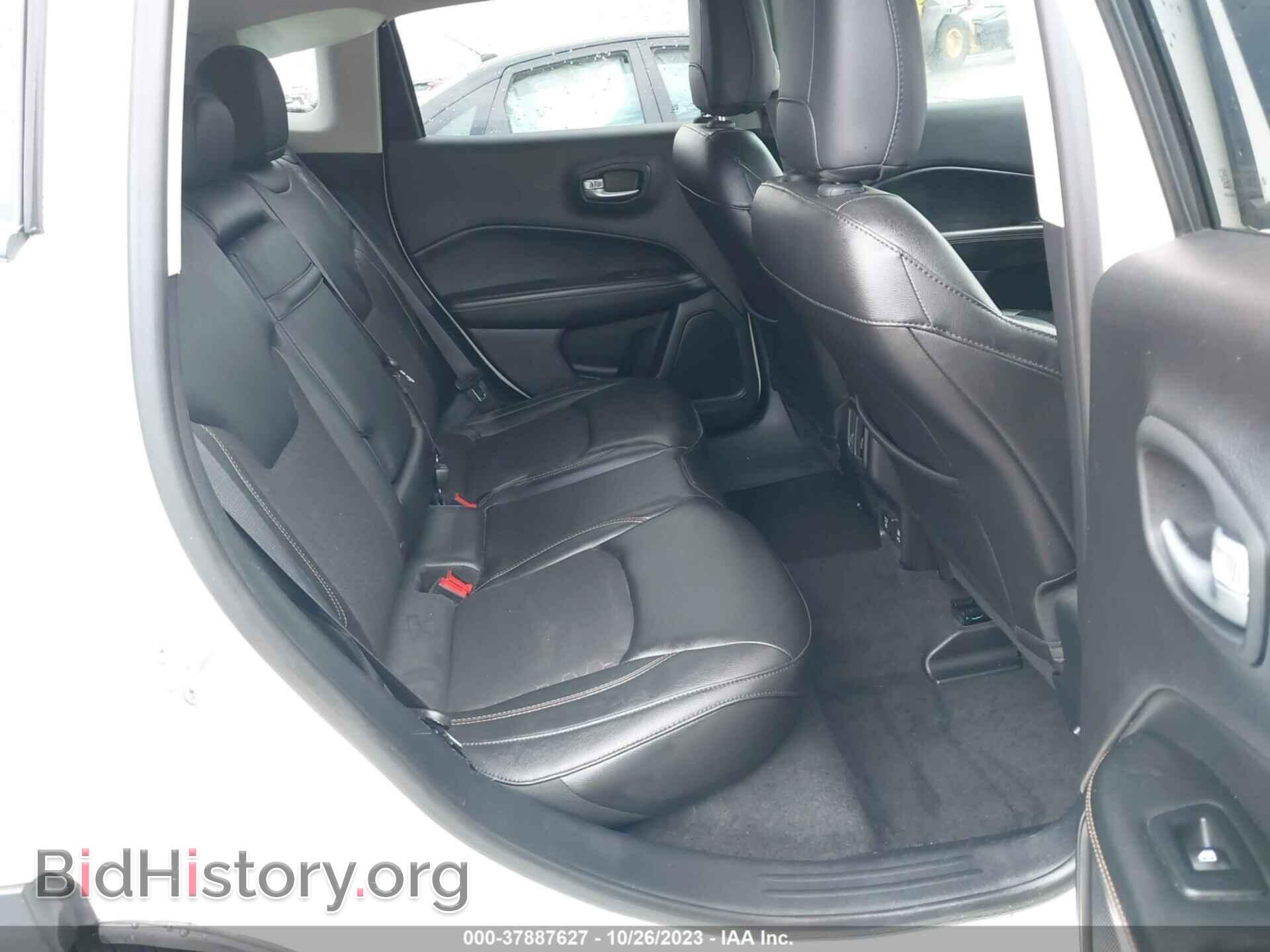 2018 JEEP COMPASS - VIN: 3C4NJCBB1JT226555 - Фото 8