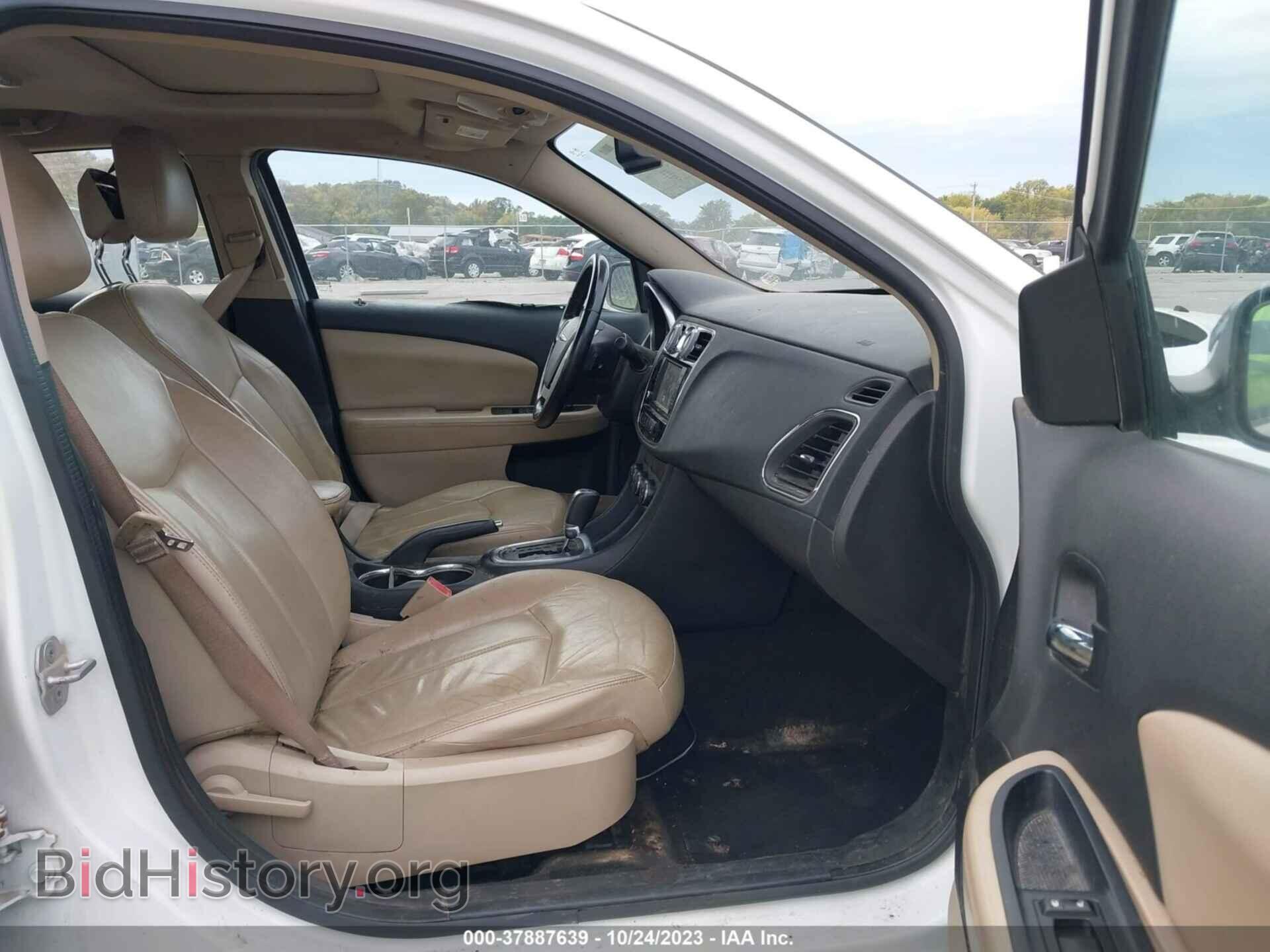 2012 CHRYSLER 200 - VIN: 1C3CCBCGXCN254061 - Фото 5