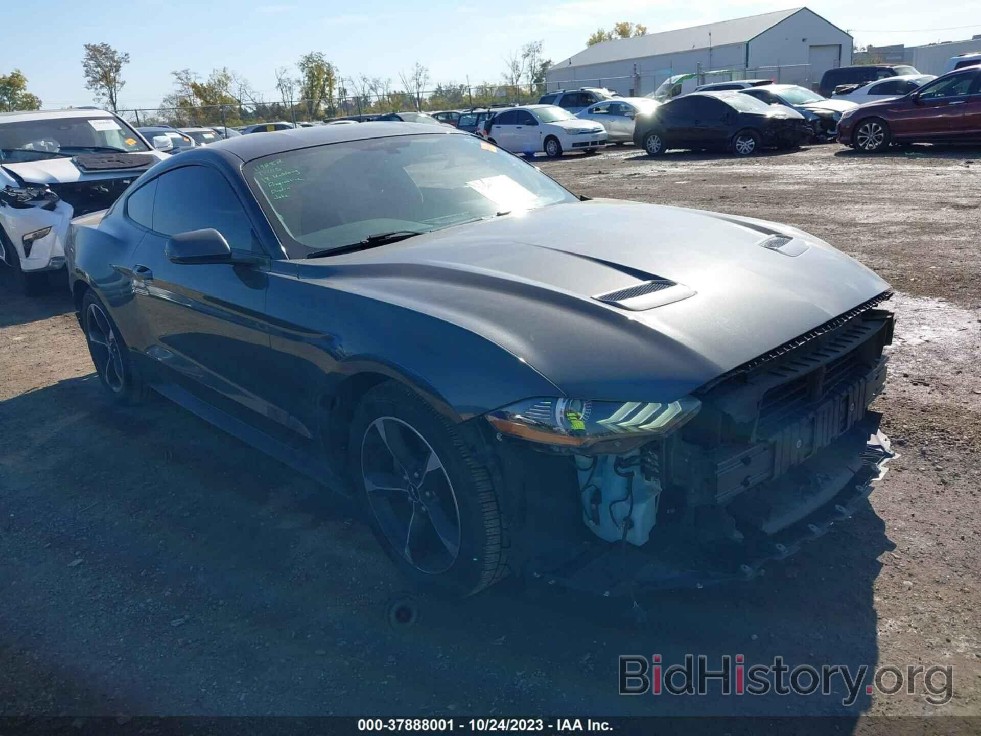 Photo 1FA6P8TH0J5175428 - FORD MUSTANG 2018