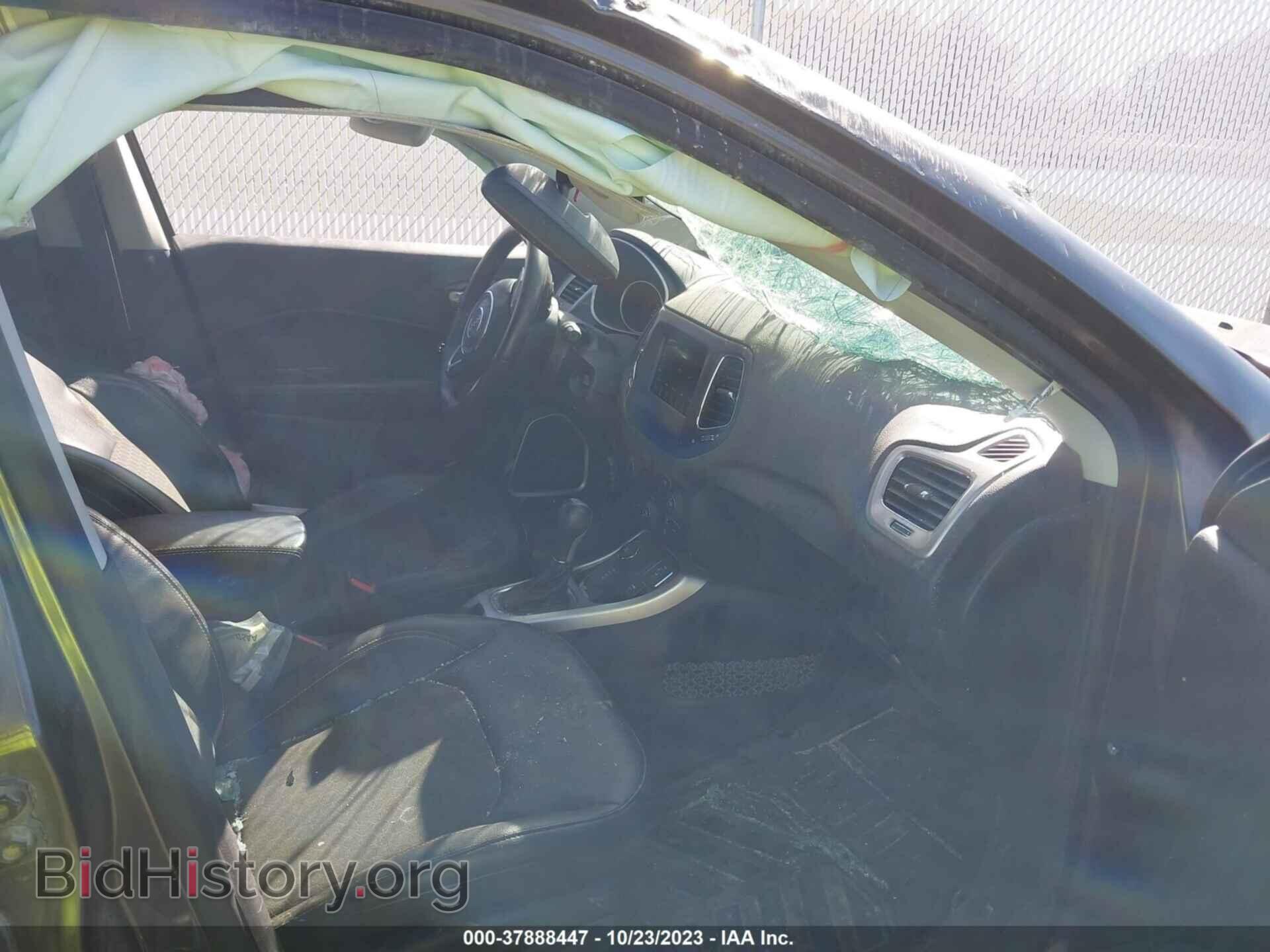 2018 JEEP COMPASS - VIN: 3C4NJDBB6JT199505 - Фото 5