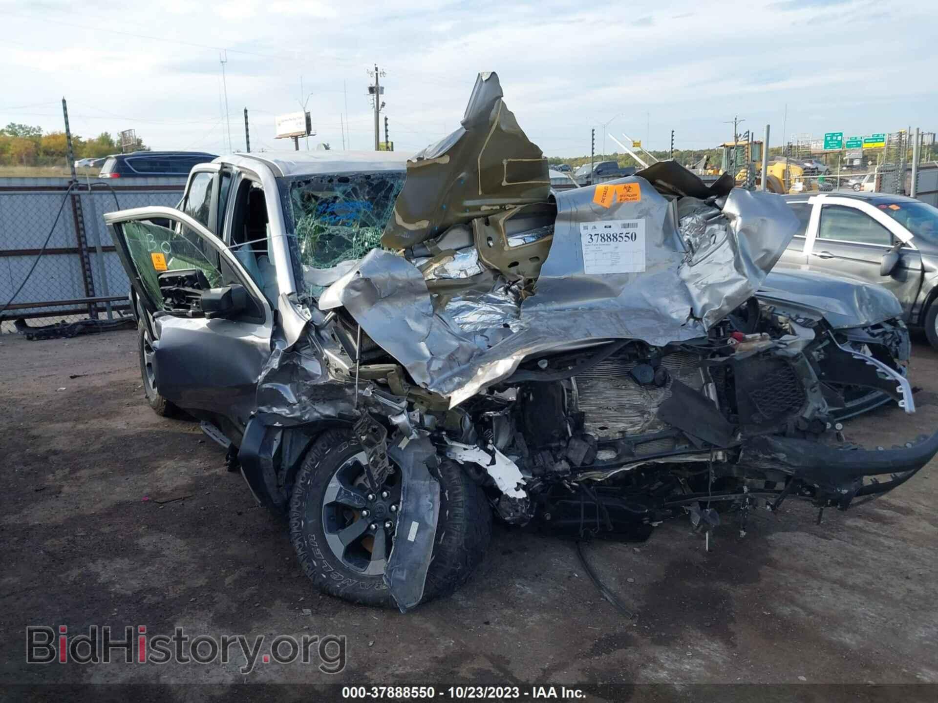 2019 RAM 1500 - VIN: 1C6SRFET9KN848508 - Photo 6