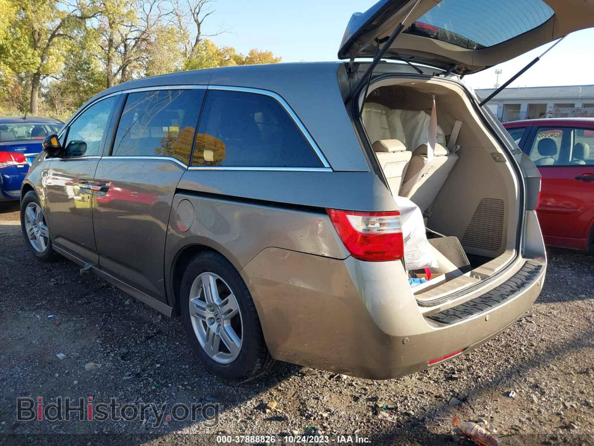2011 HONDA ODYSSEY - VIN: 5FNRL5H96BB075868 - Фото 3