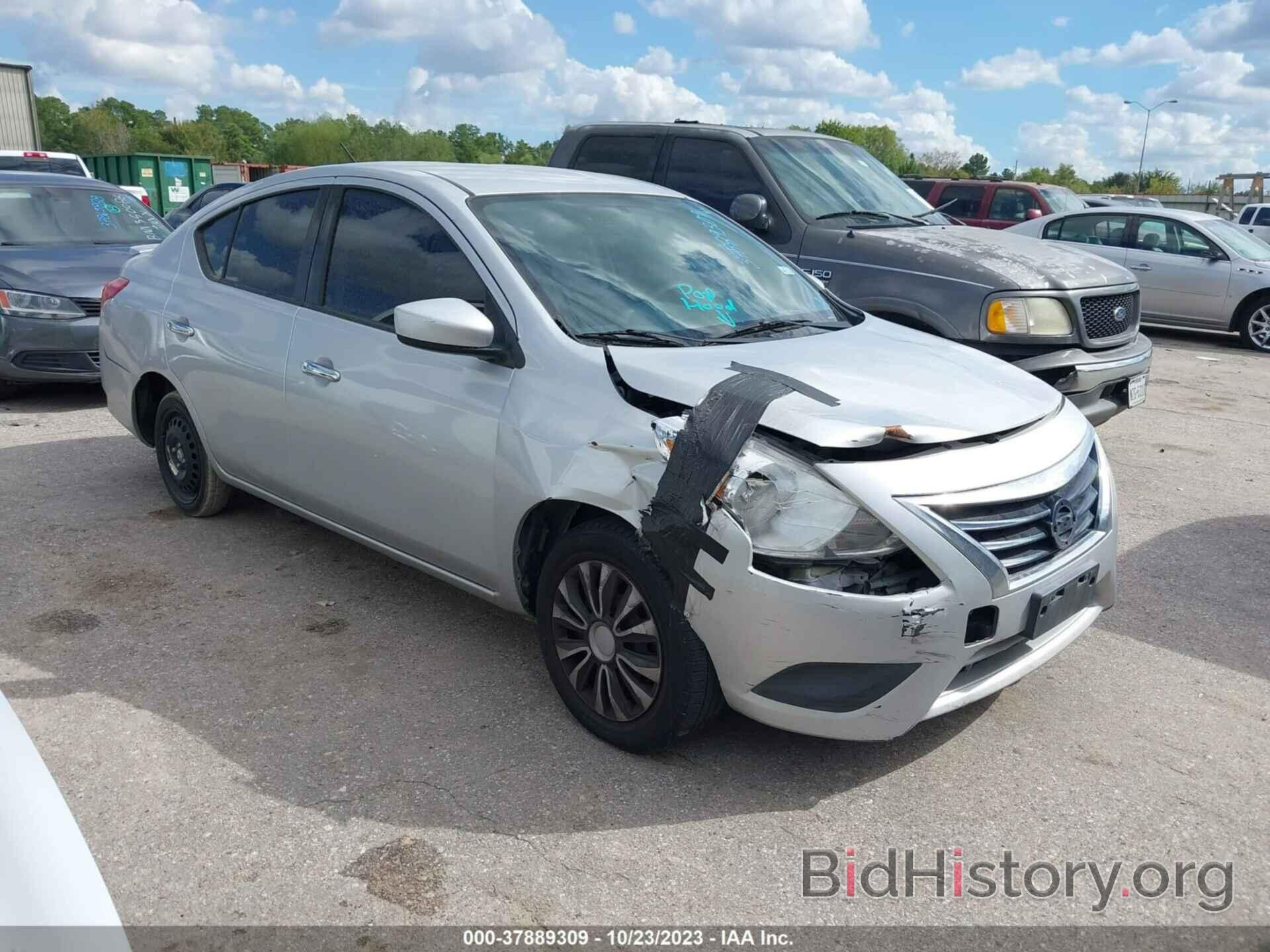 Photo 3N1CN7AP0HL810975 - NISSAN VERSA SEDAN 2017