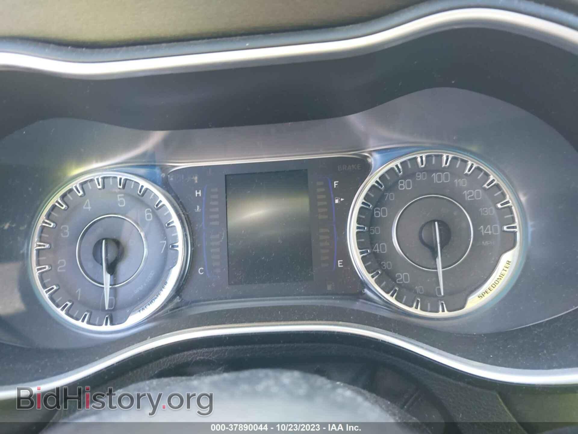 2016 CHRYSLER 200 - VIN: 1C3CCCAB5GN114065 - Фото 7
