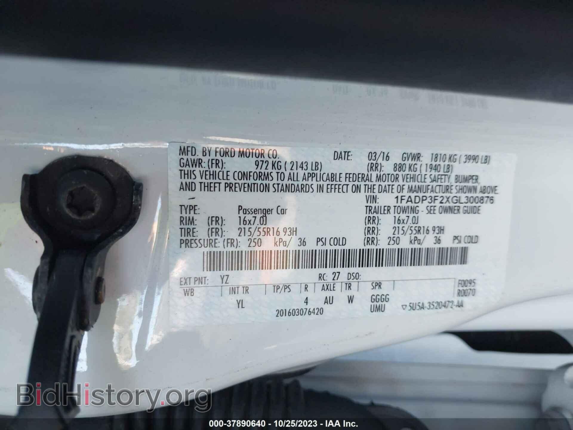 2016 FORD FOCUS - VIN: 1FADP3F2XGL300876 - Фото 9