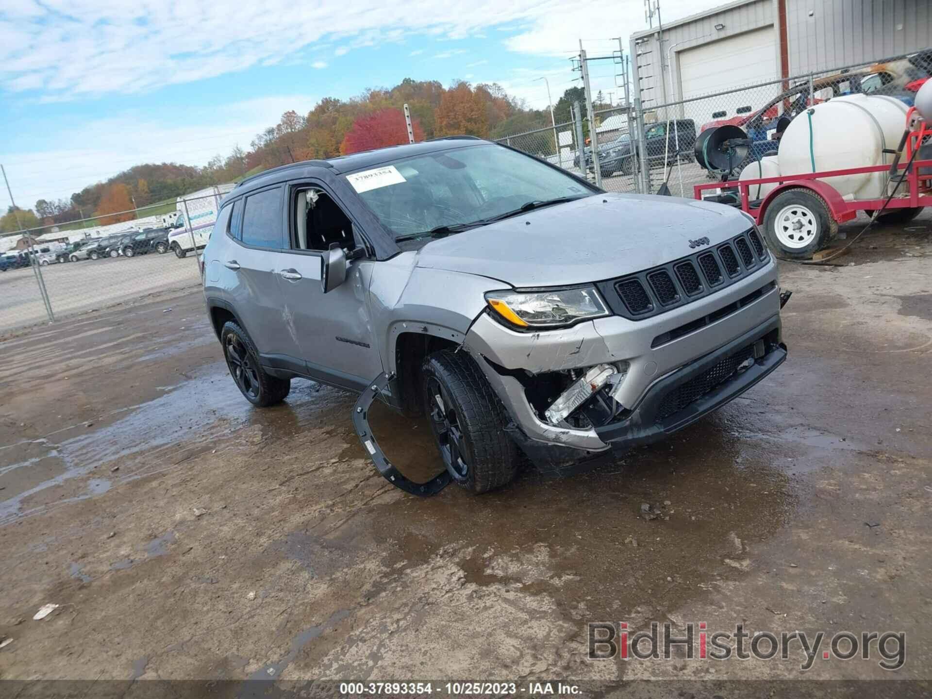 Фотография 3C4NJDBB3KT619643 - JEEP COMPASS 2019