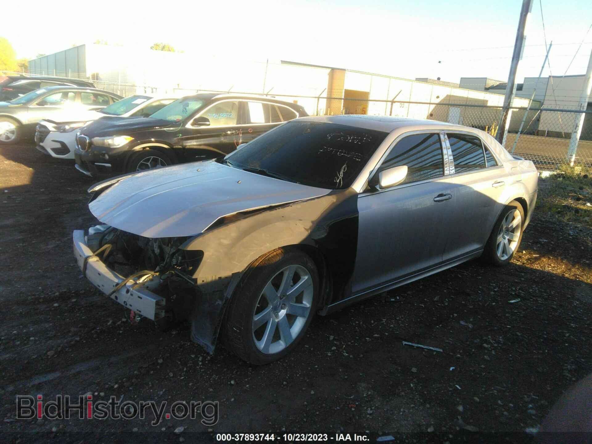 2014 CHRYSLER 300 - VIN: 2C3CCAFJ1EH200144 - Фото 2