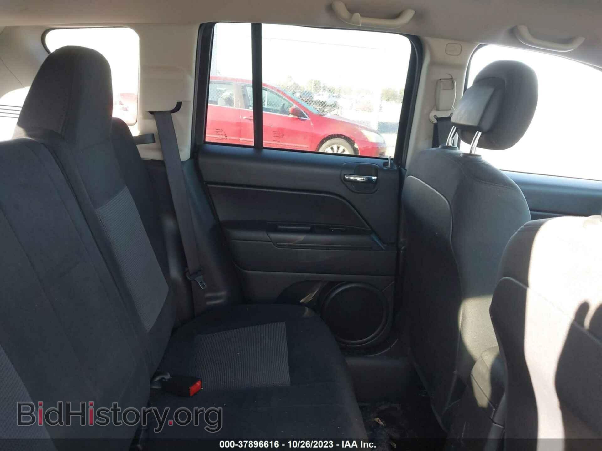 2014 JEEP COMPASS - VIN: 1C4NJDBB1ED531216 - Фото 8