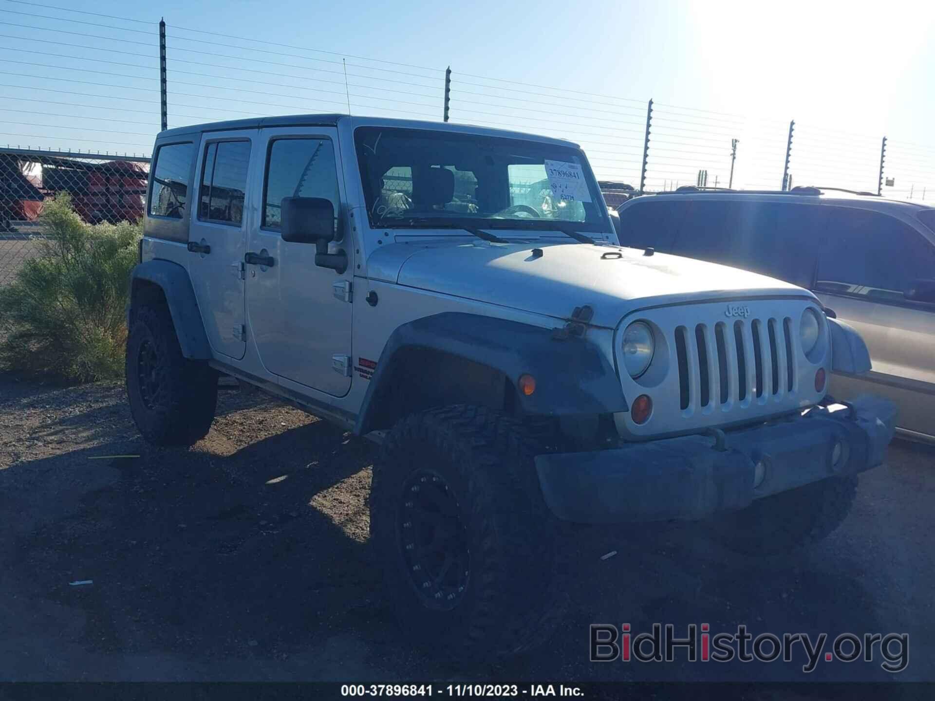 Фотография 1J4BA3H19BL526840 - JEEP WRANGLER UNLIMITED 2011