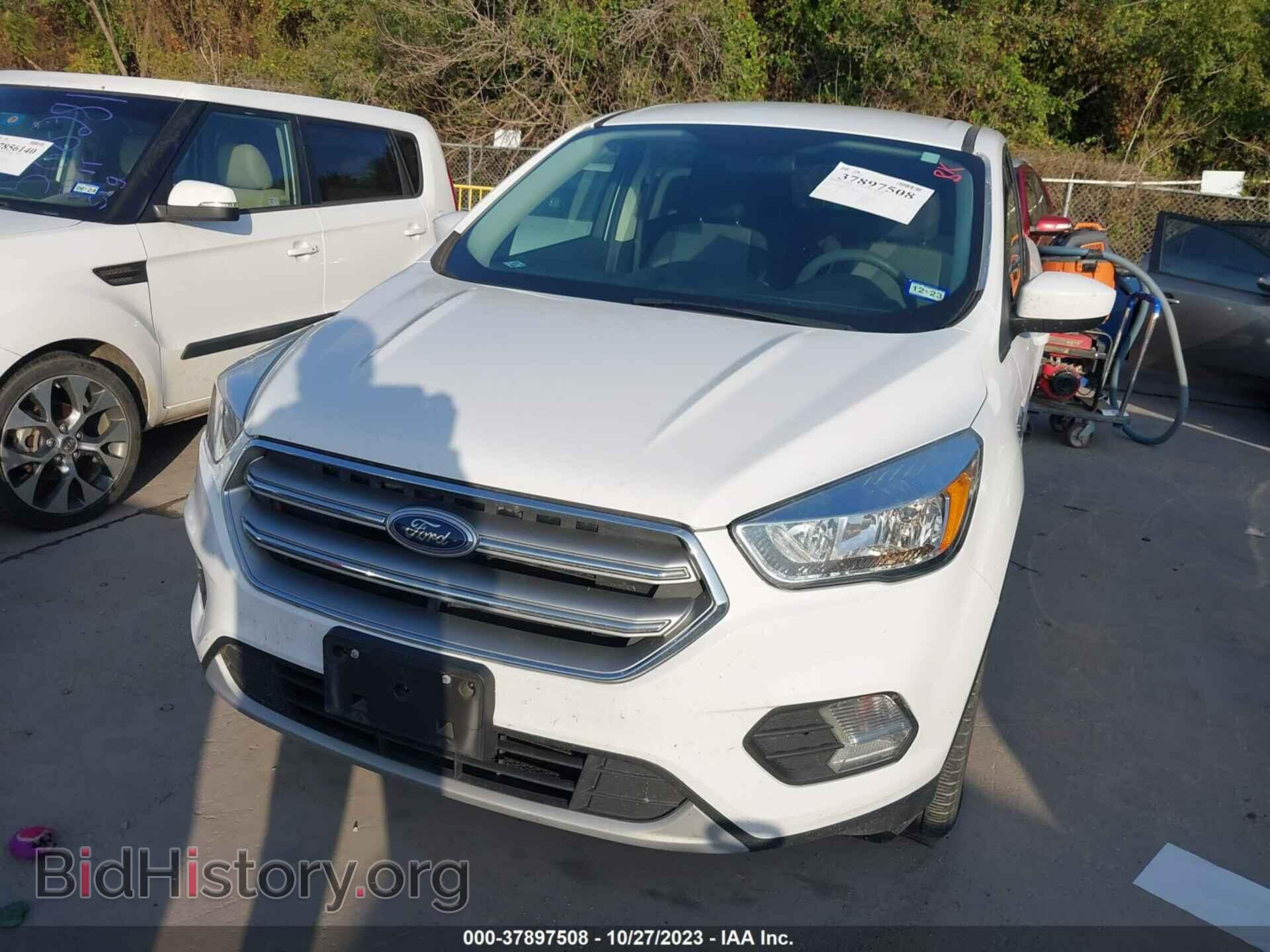 2017 FORD ESCAPE - VIN: 1FMCU0GD3HUC00686 - Фото 2