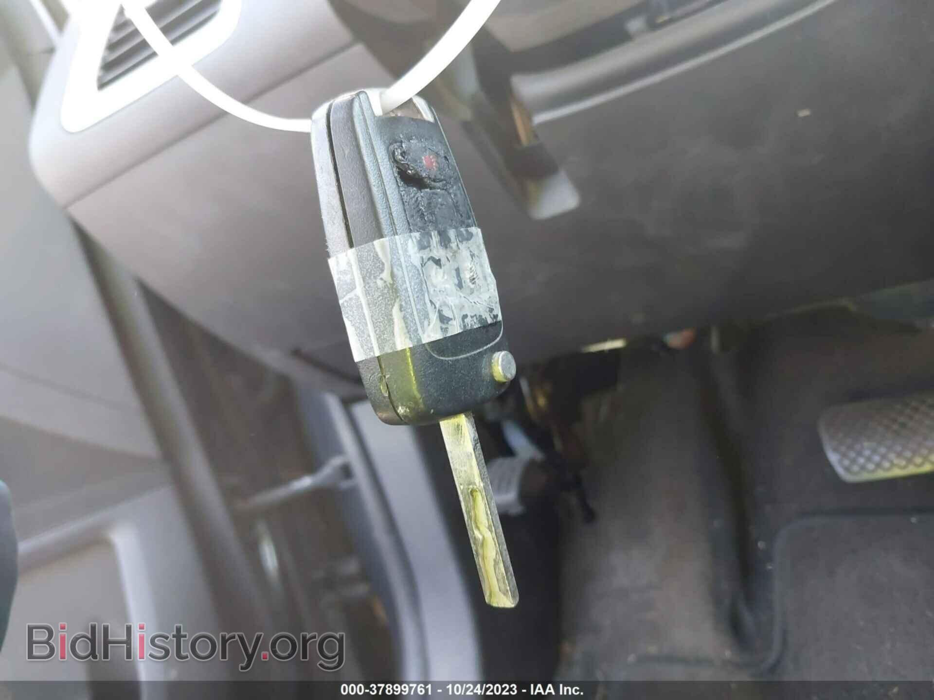 2010 GMC TERRAIN - VIN: 2CTFLEEW5A6235325 - Photo 11