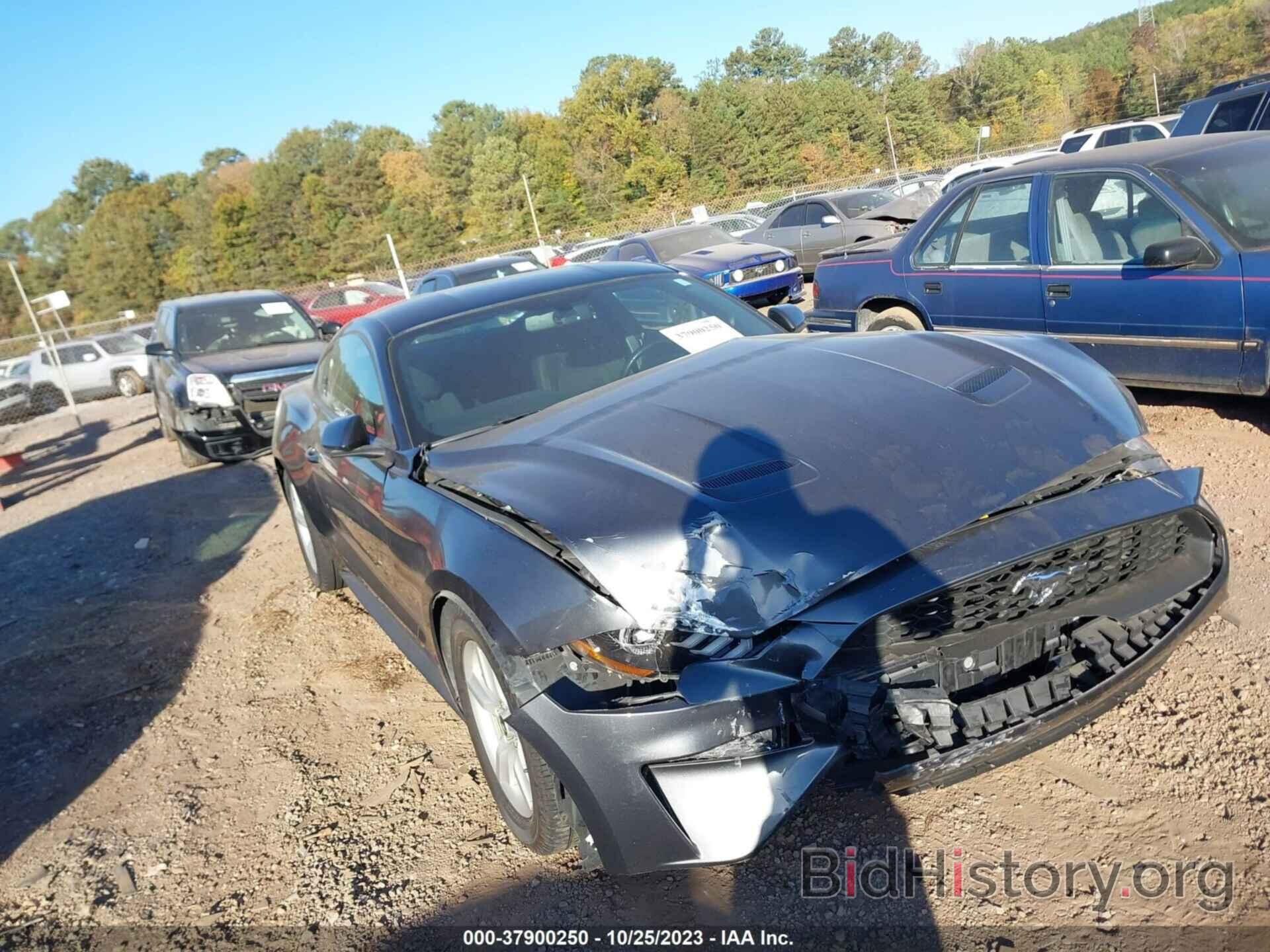 Photo 1FA6P8TH9J5182717 - FORD MUSTANG 2018