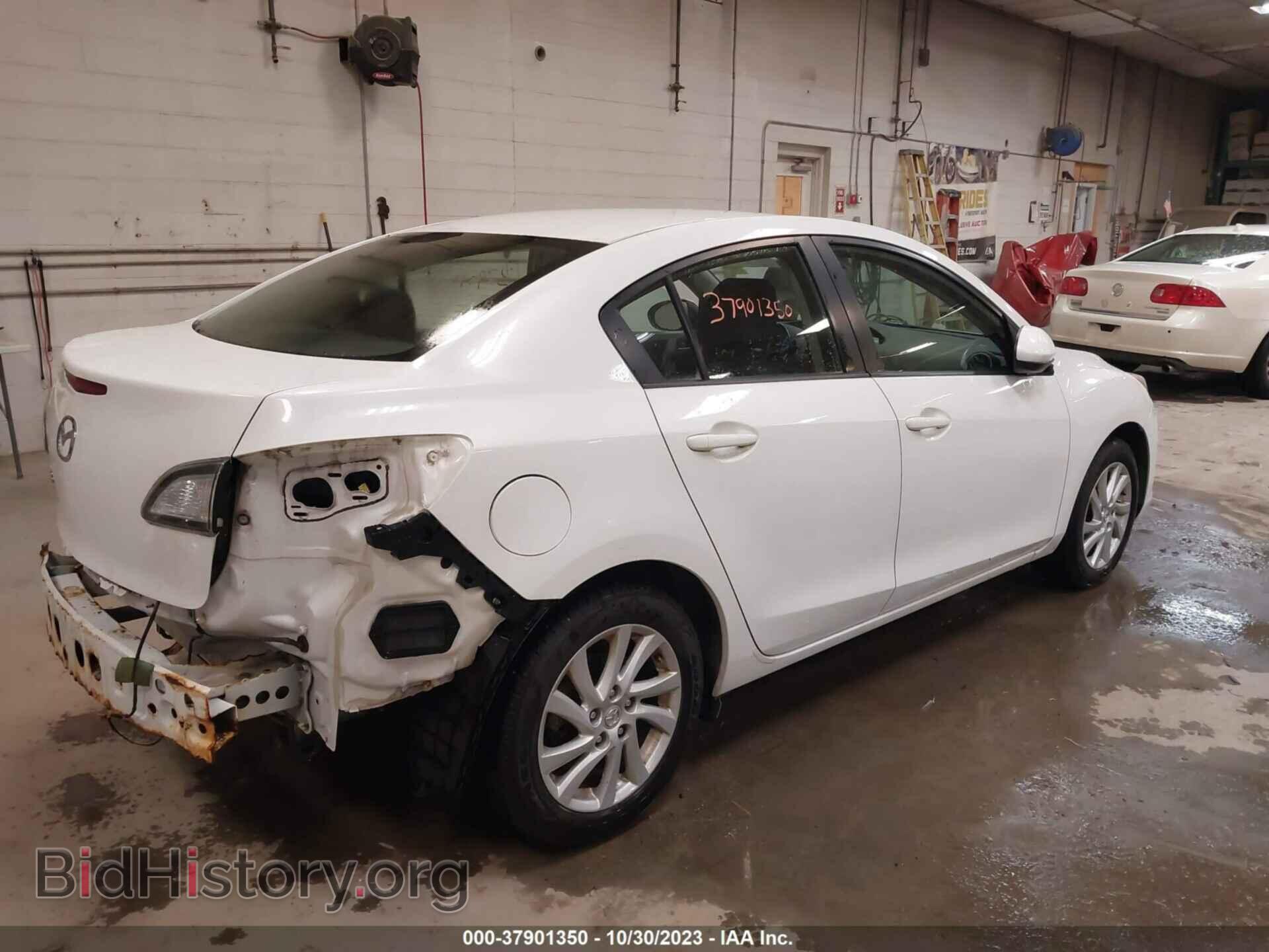2012 MAZDA MAZDA3 - VIN: JM1BL1V86C1663446 - Photo 4