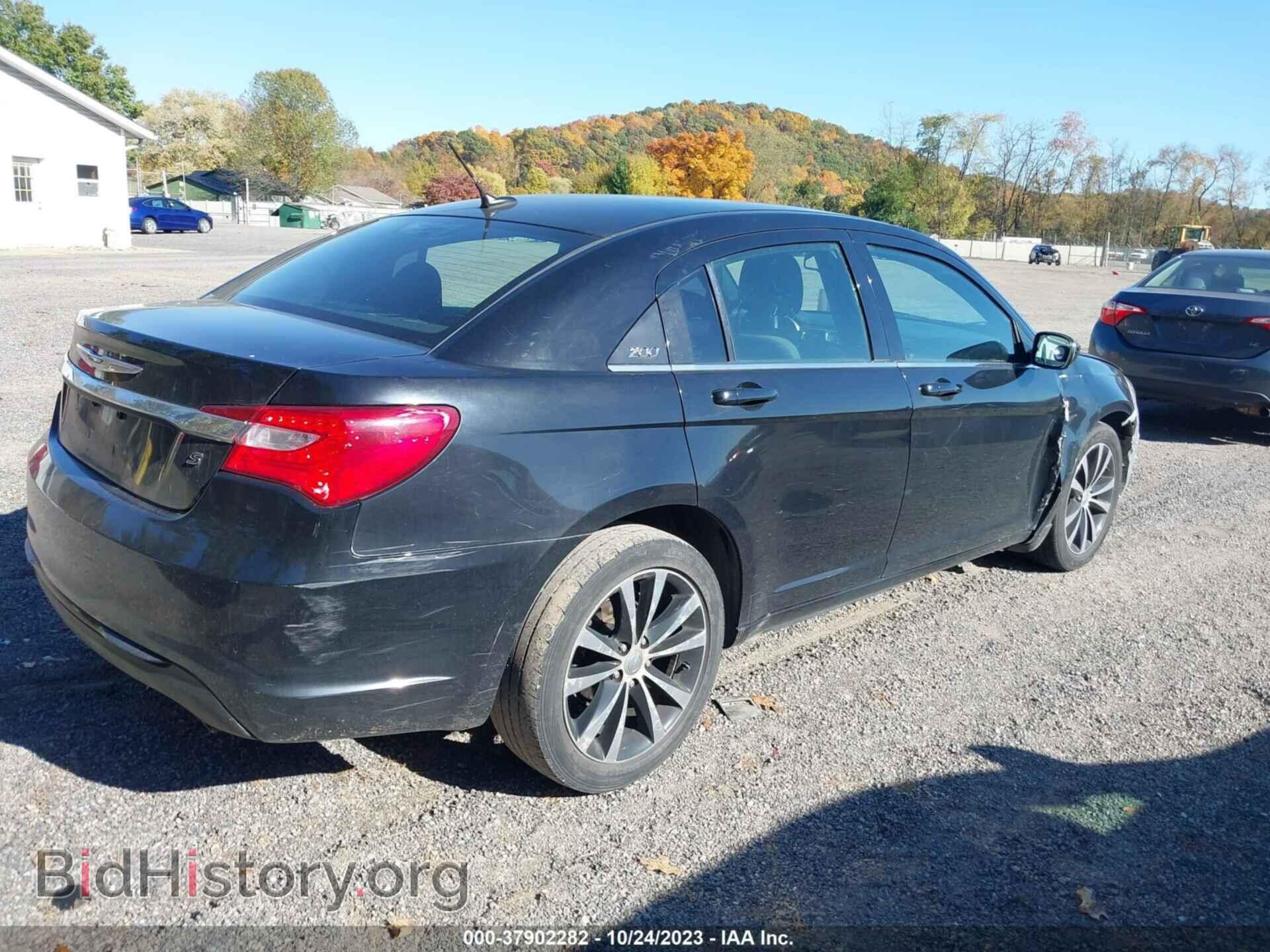 2013 CHRYSLER 200 - VIN: 1C3CCBBG3DN715801 - Фото 4