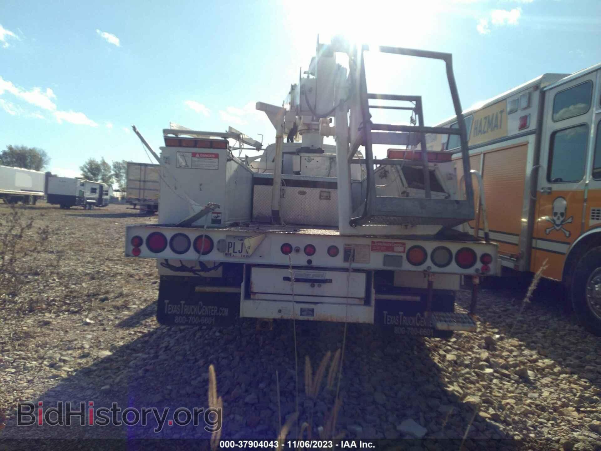 2009 GMC C5500 - VIN: 1GDE5C1919F405134 - Photo 8