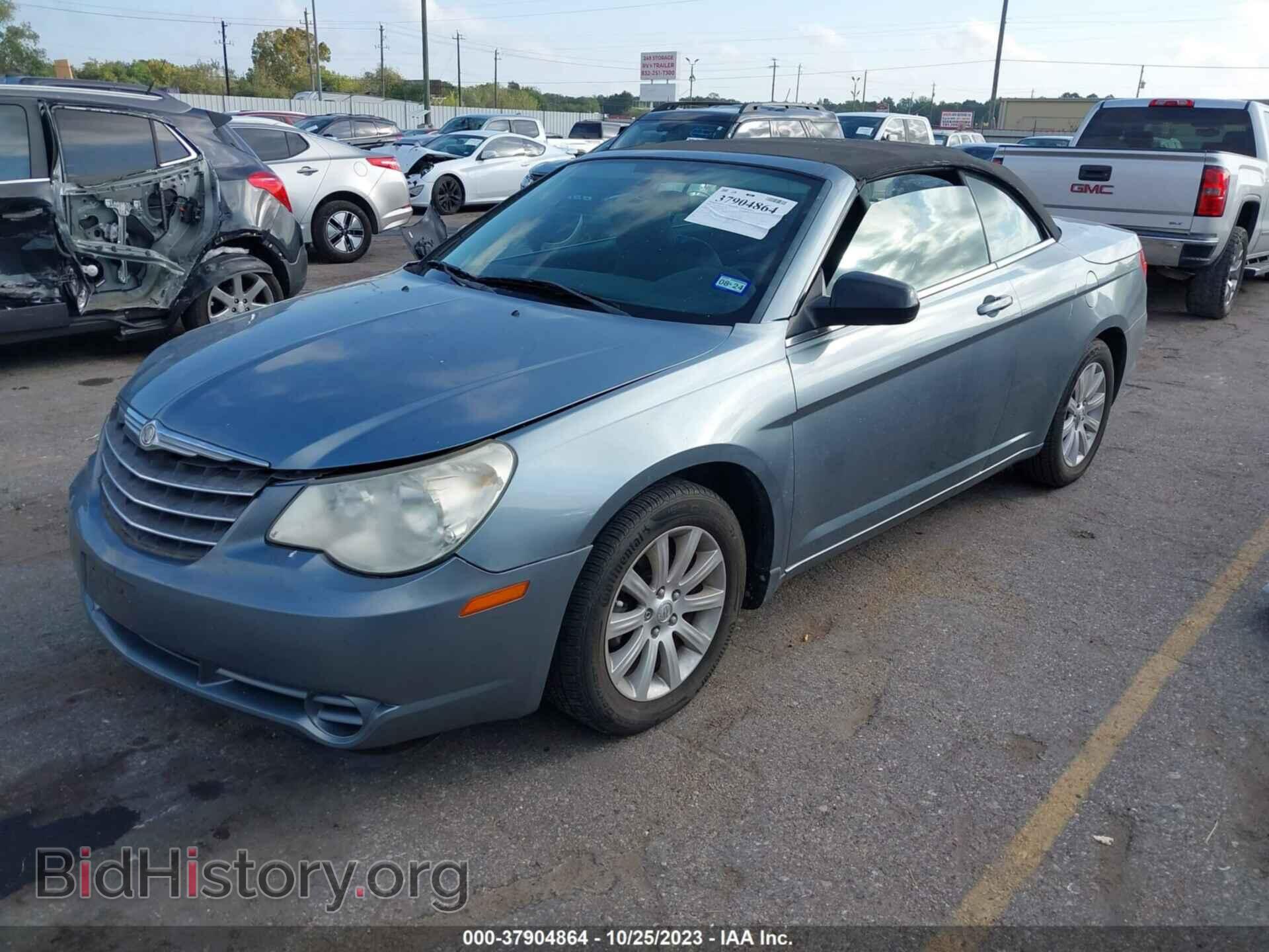 2010 CHRYSLER SEBRING - VIN: 1C3BC4EB8AN202689 - Фото 2