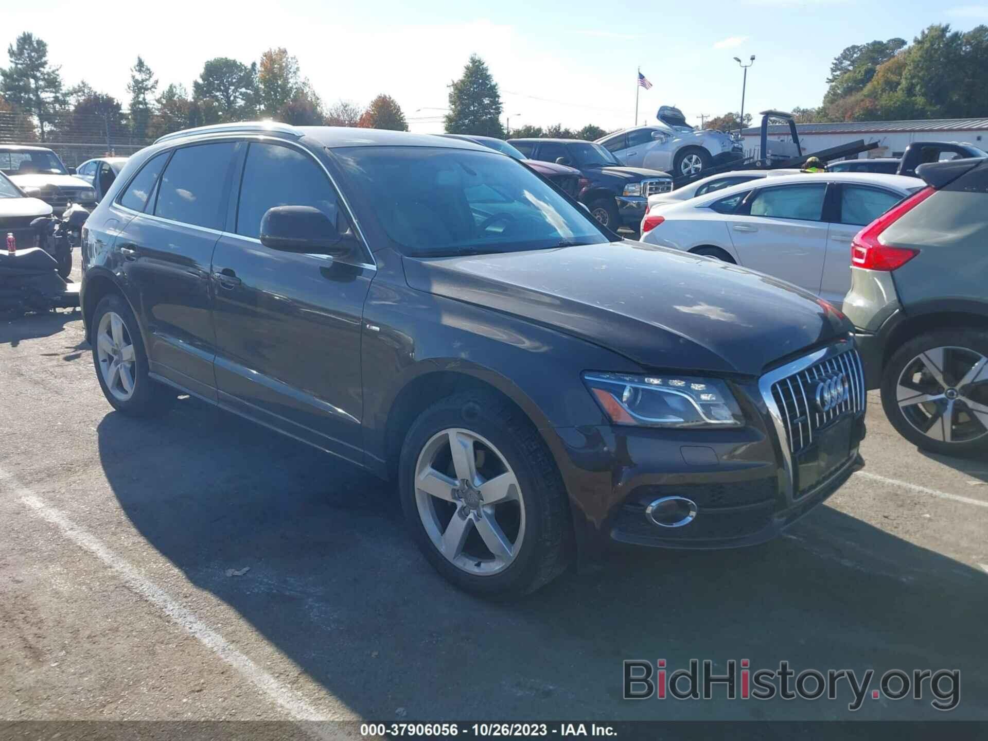 Фотография WA1DKAFP7BA059561 - AUDI Q5 2011