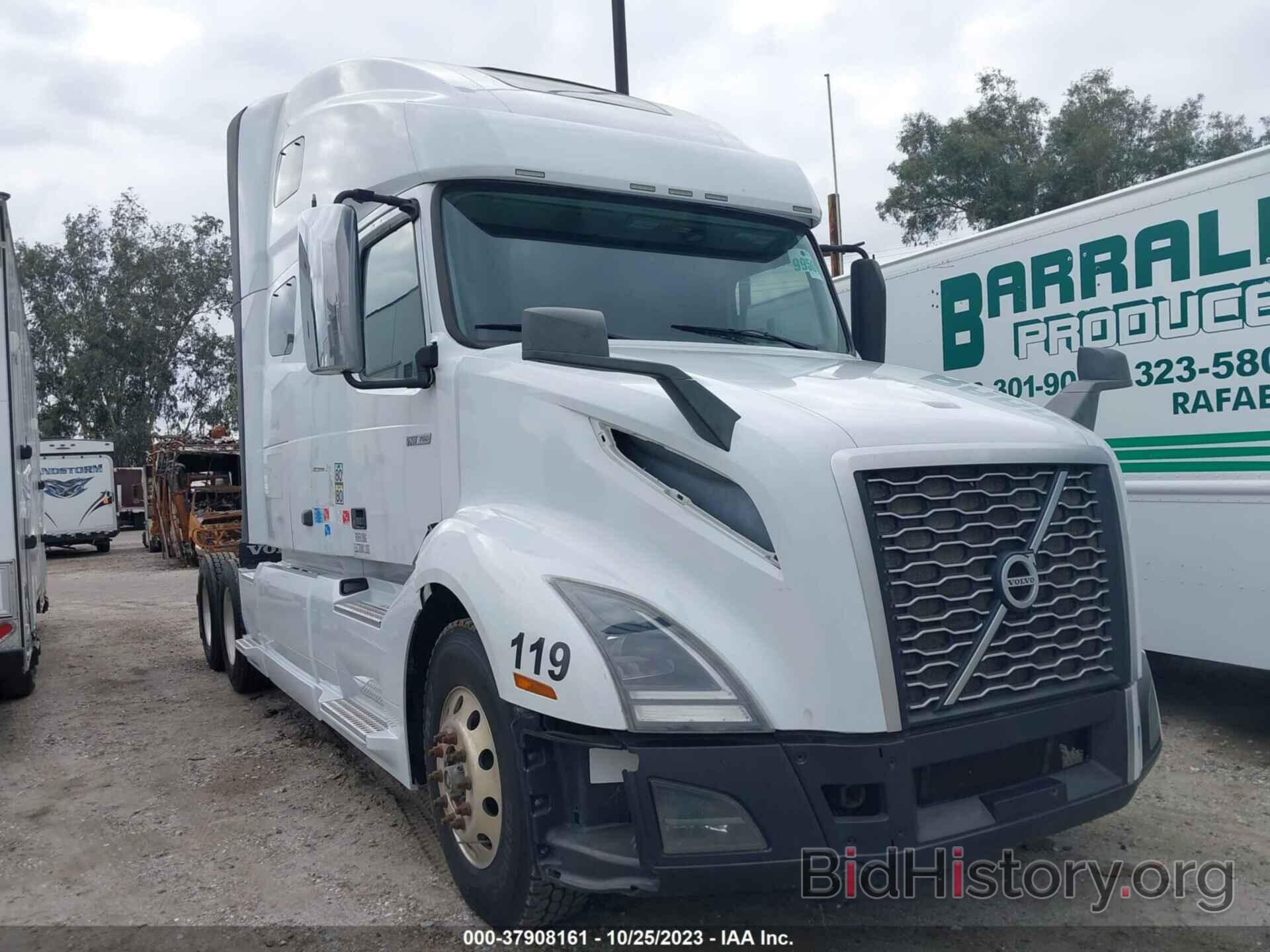 Photo 4V4NC9EH2LN871848 - VOLVO VN 2020