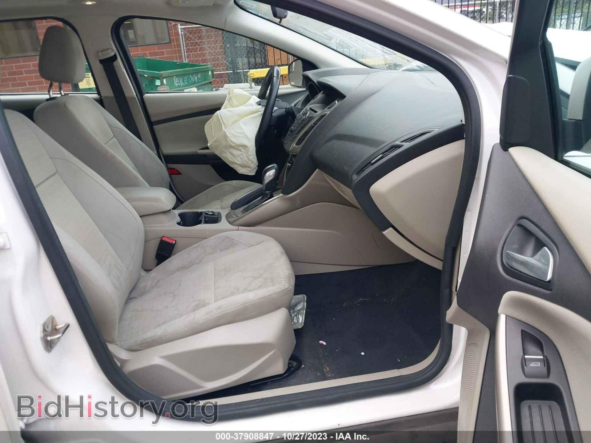 2012 FORD FOCUS - VIN: 1FAHP3M23CL302578 - Photo 5