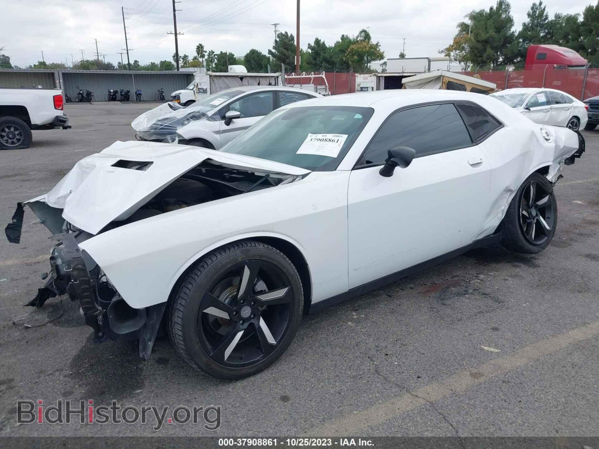 2016 DODGE CHALLENGER - VIN: 2C3CDZAG1GH168323 - Фото 2