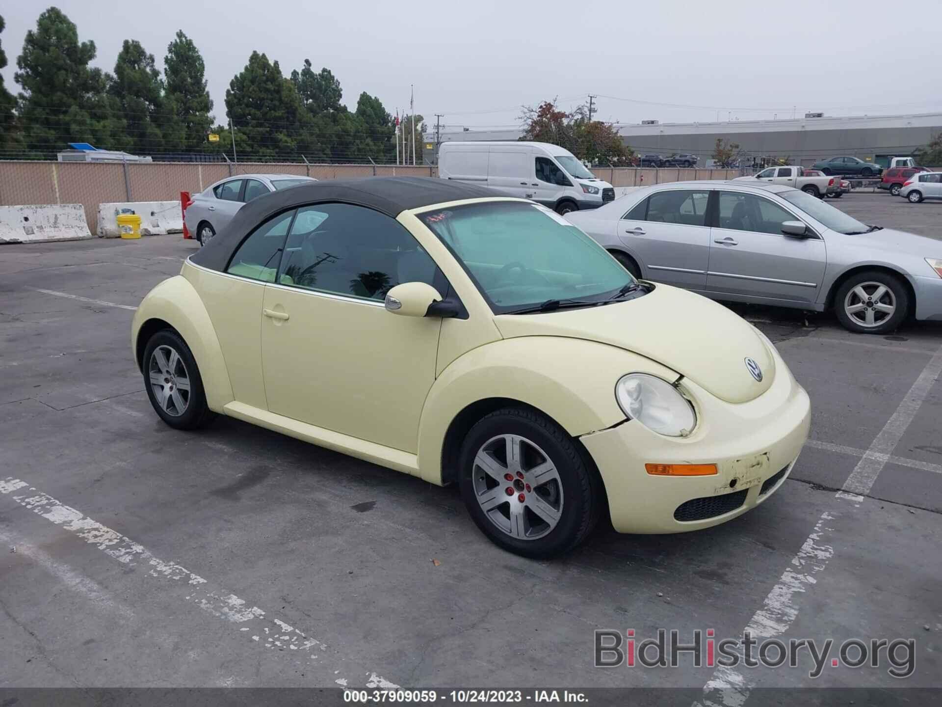 Photo 3VWRG31Y36M319517 - VOLKSWAGEN NEW BEETLE CONVERTIBLE 2006