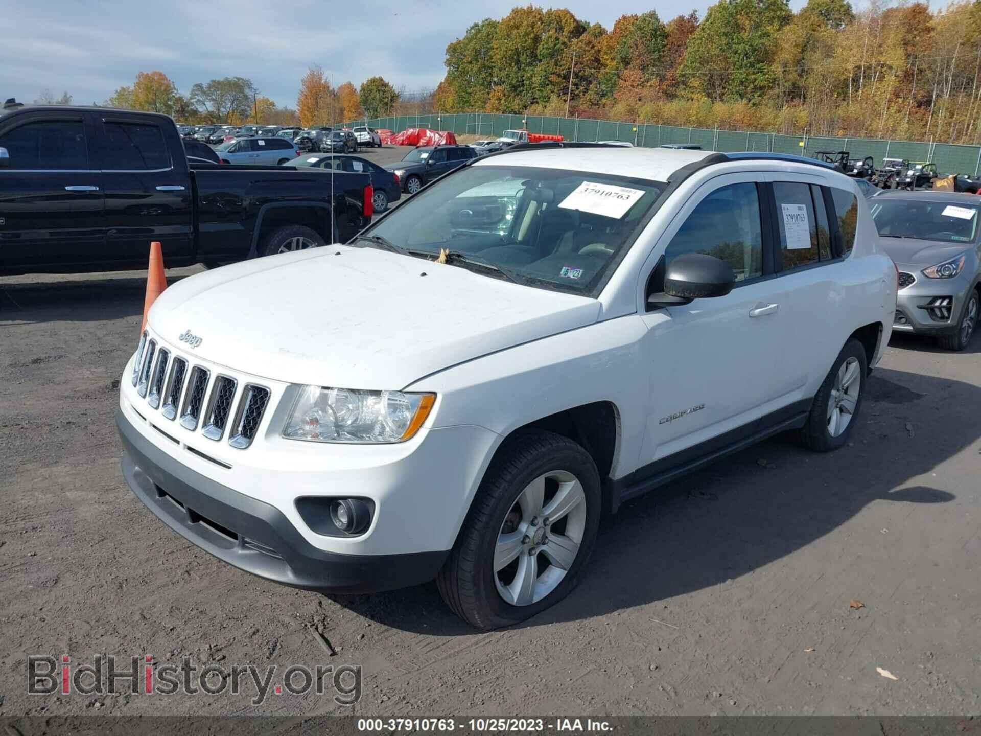 2012 JEEP COMPASS - VIN: 1C4NJDBB5CD593277 - Photo 2