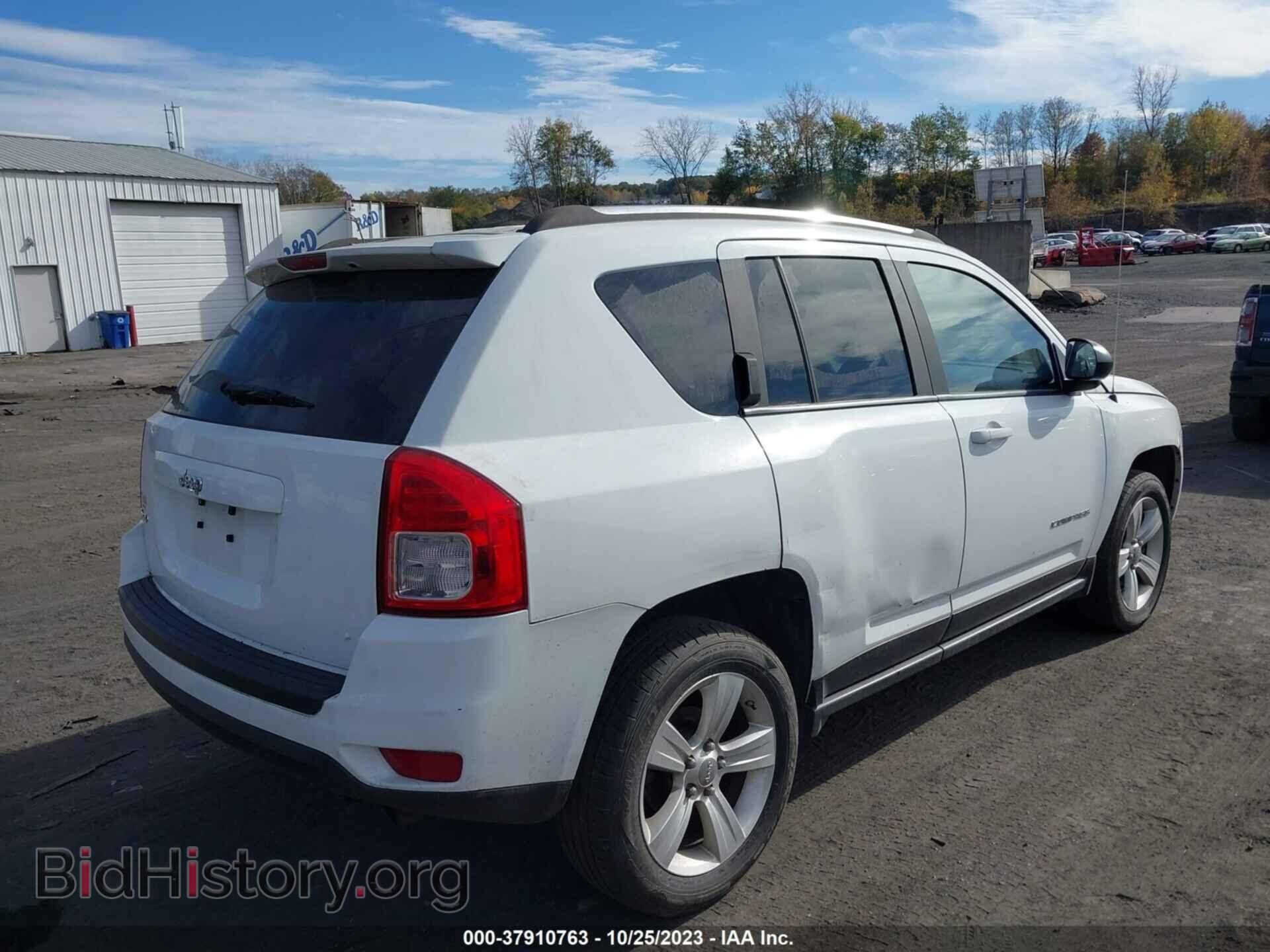 2012 JEEP COMPASS - VIN: 1C4NJDBB5CD593277 - Photo 4