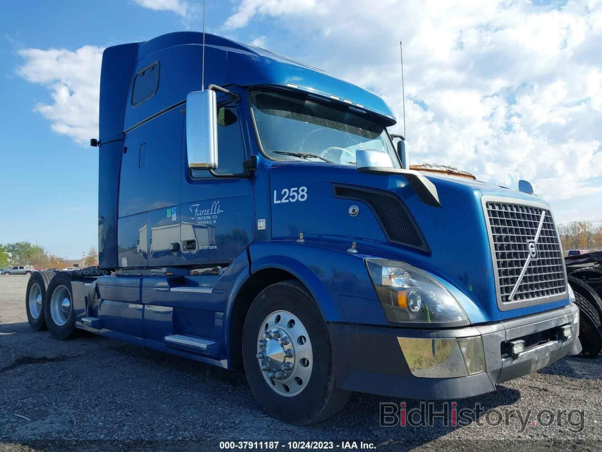 Photo 4V4NC9EH5BN534718 - VOLVO VN 2011