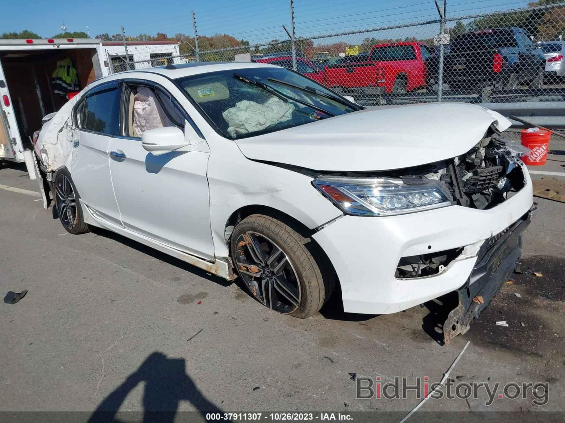 Photo 1HGCR3F93HA004268 - HONDA ACCORD SEDAN 2017