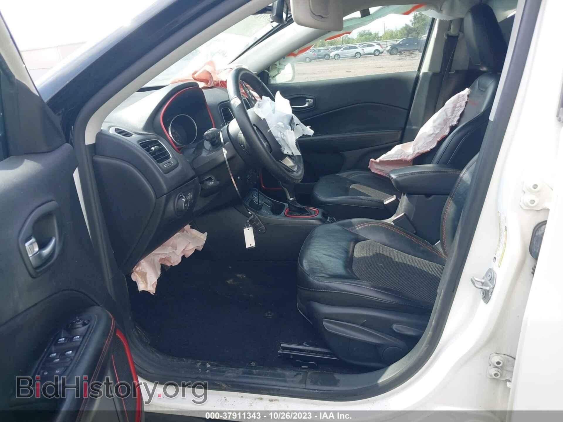 2019 JEEP COMPASS - VIN: 3C4NJDDB2KT695884 - Фото 5