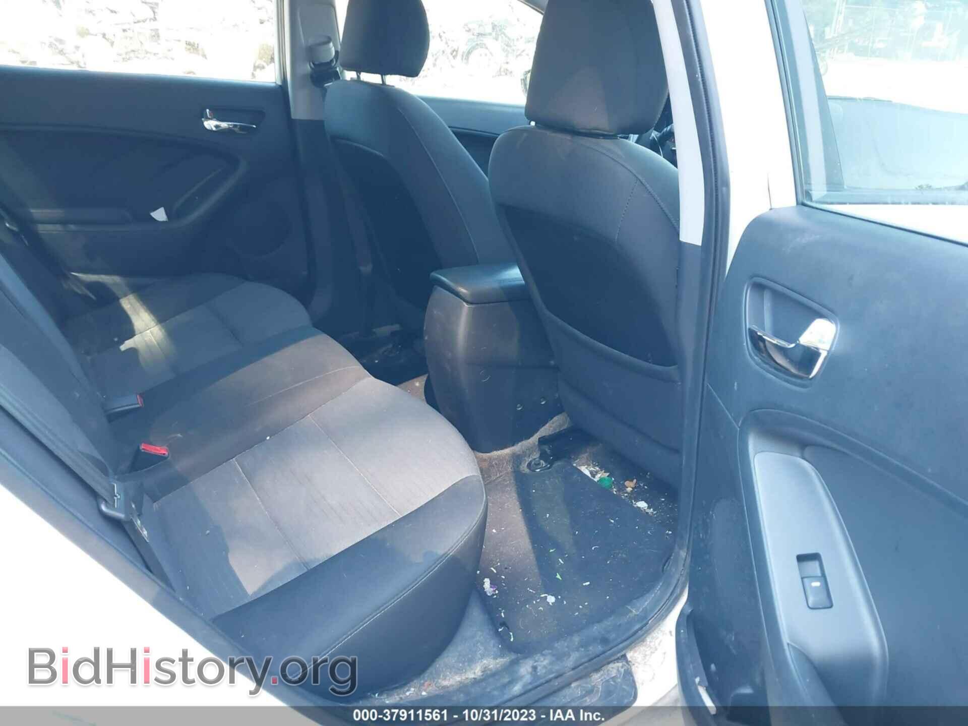 2015 KIA FORTE - VIN: KNAFX4A69F5379024 - Фото 8