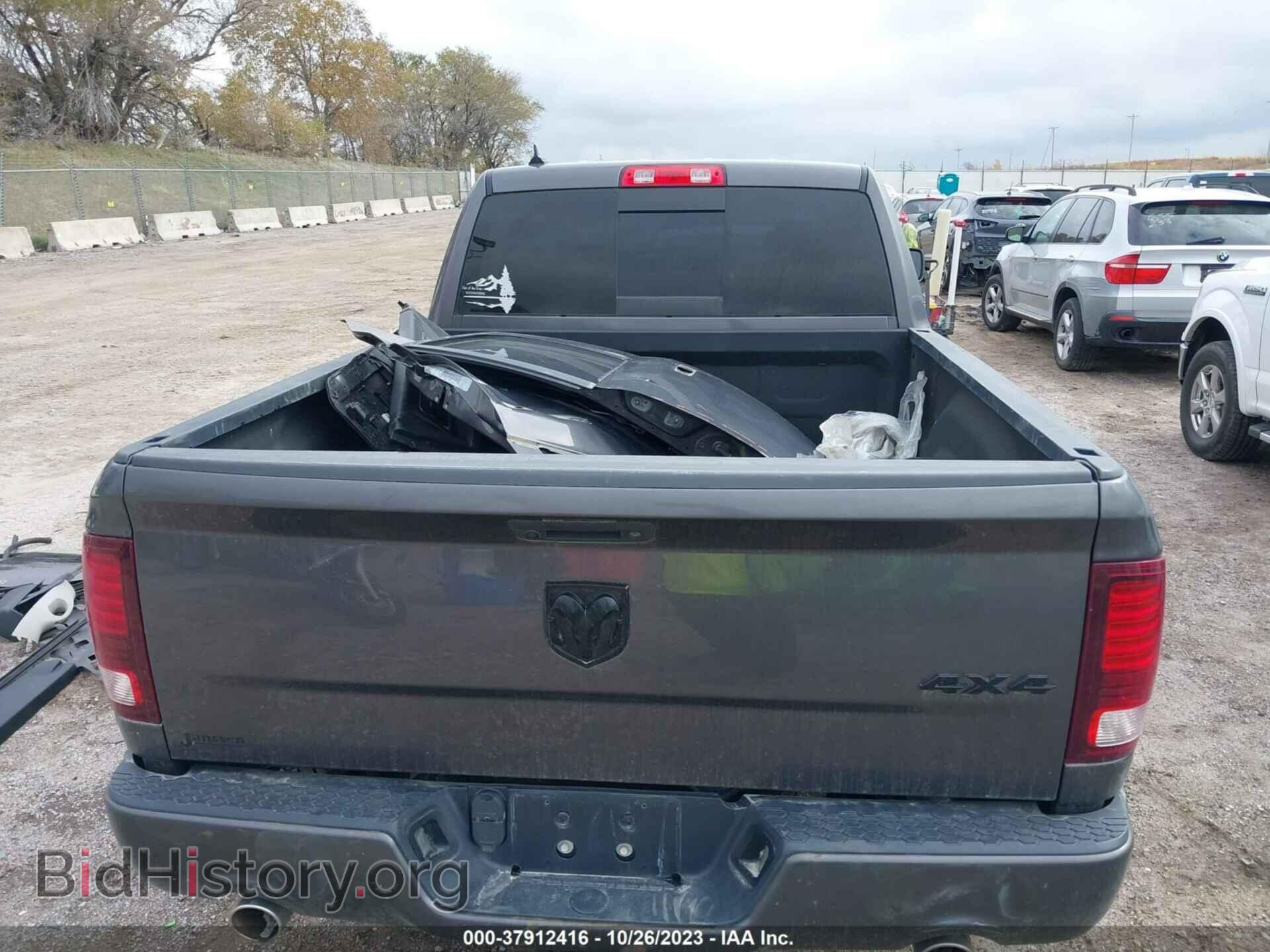 2018 RAM 1500 - VIN: 1C6RR7UT5JS290615 - Фото 17