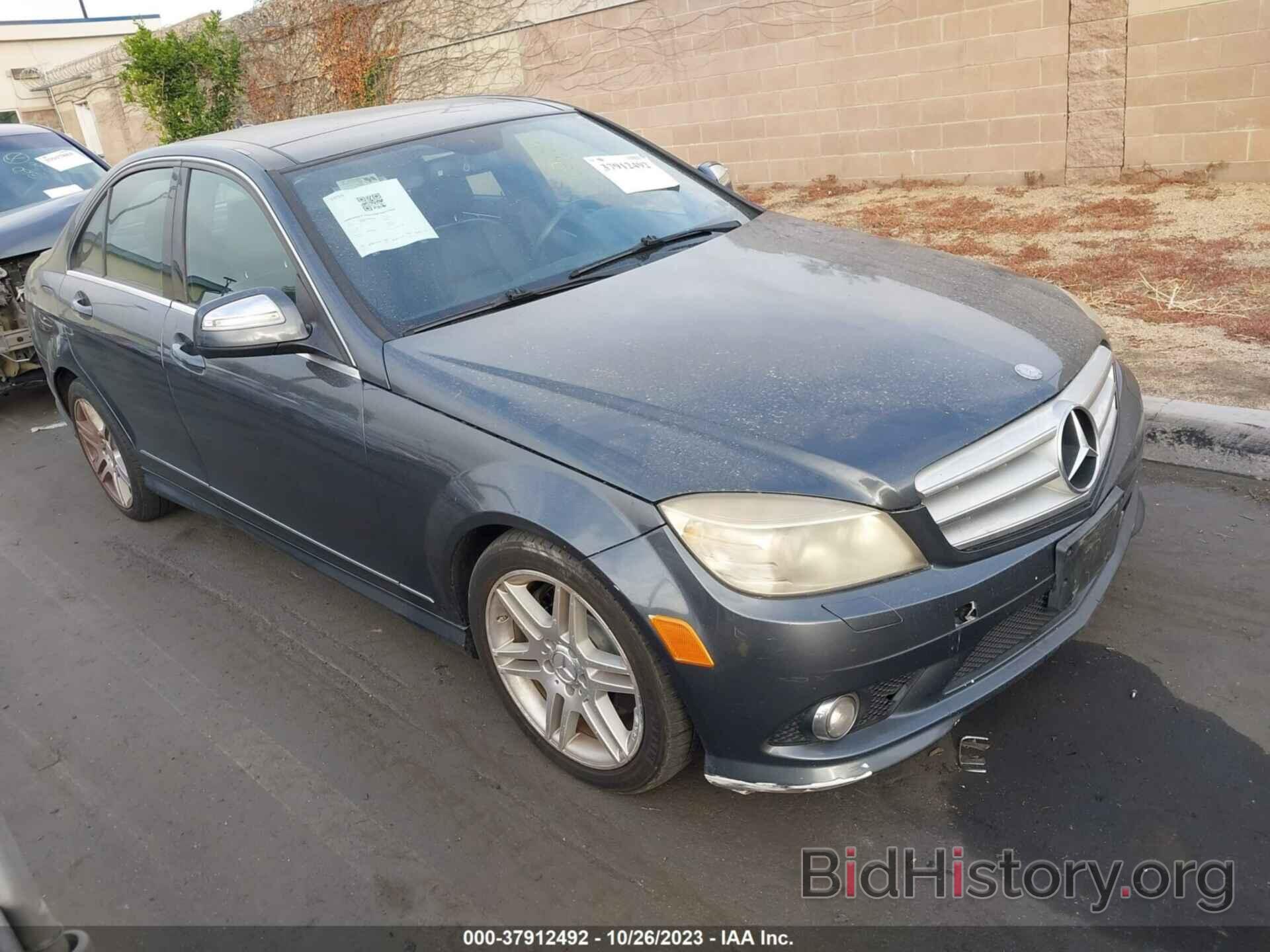 Photo WDDGF56X08R021829 - MERCEDES-BENZ C 350 2008