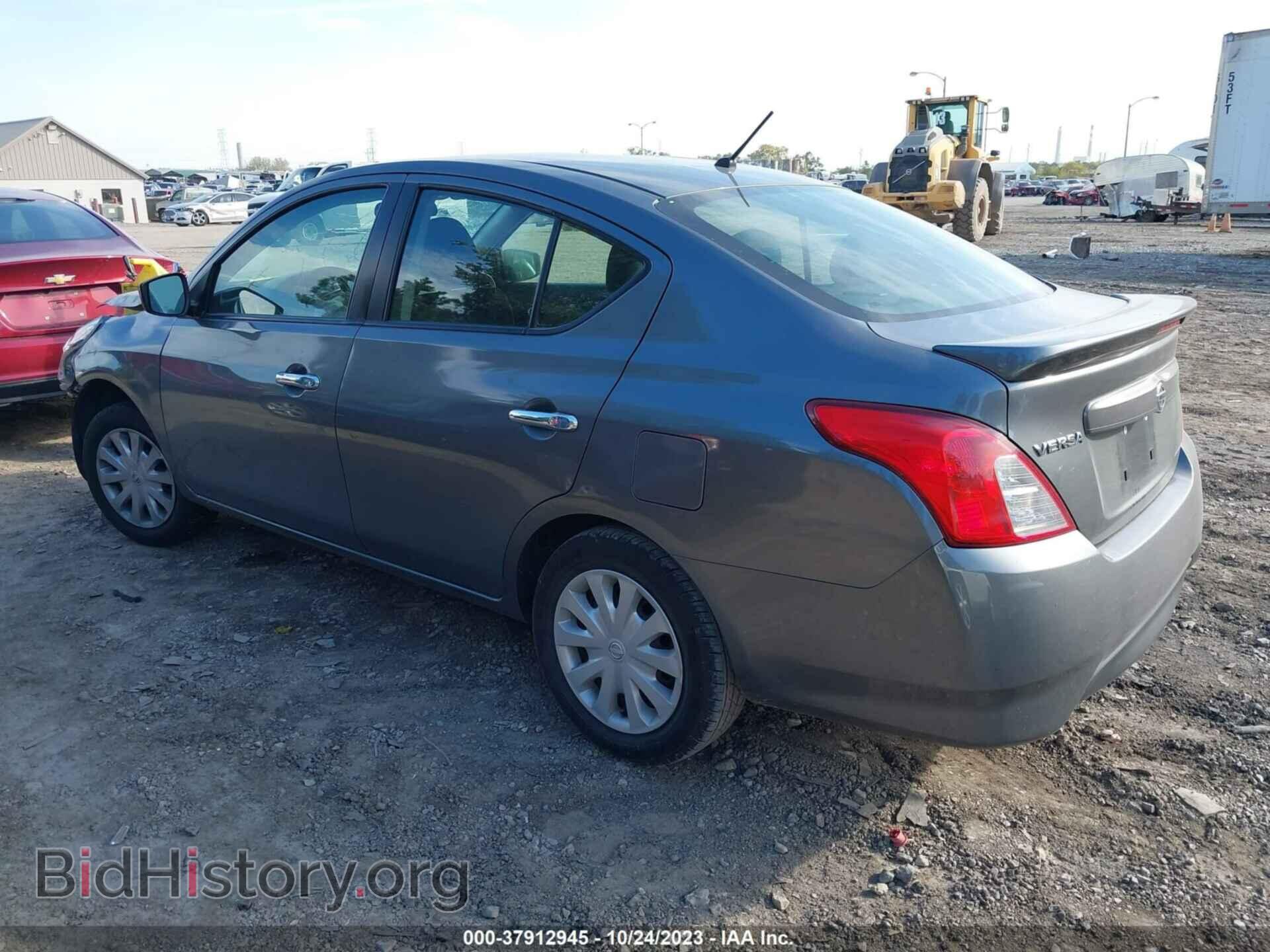 2017 NISSAN VERSA - VIN: 3N1CN7AP3HL876145 - Фото 3