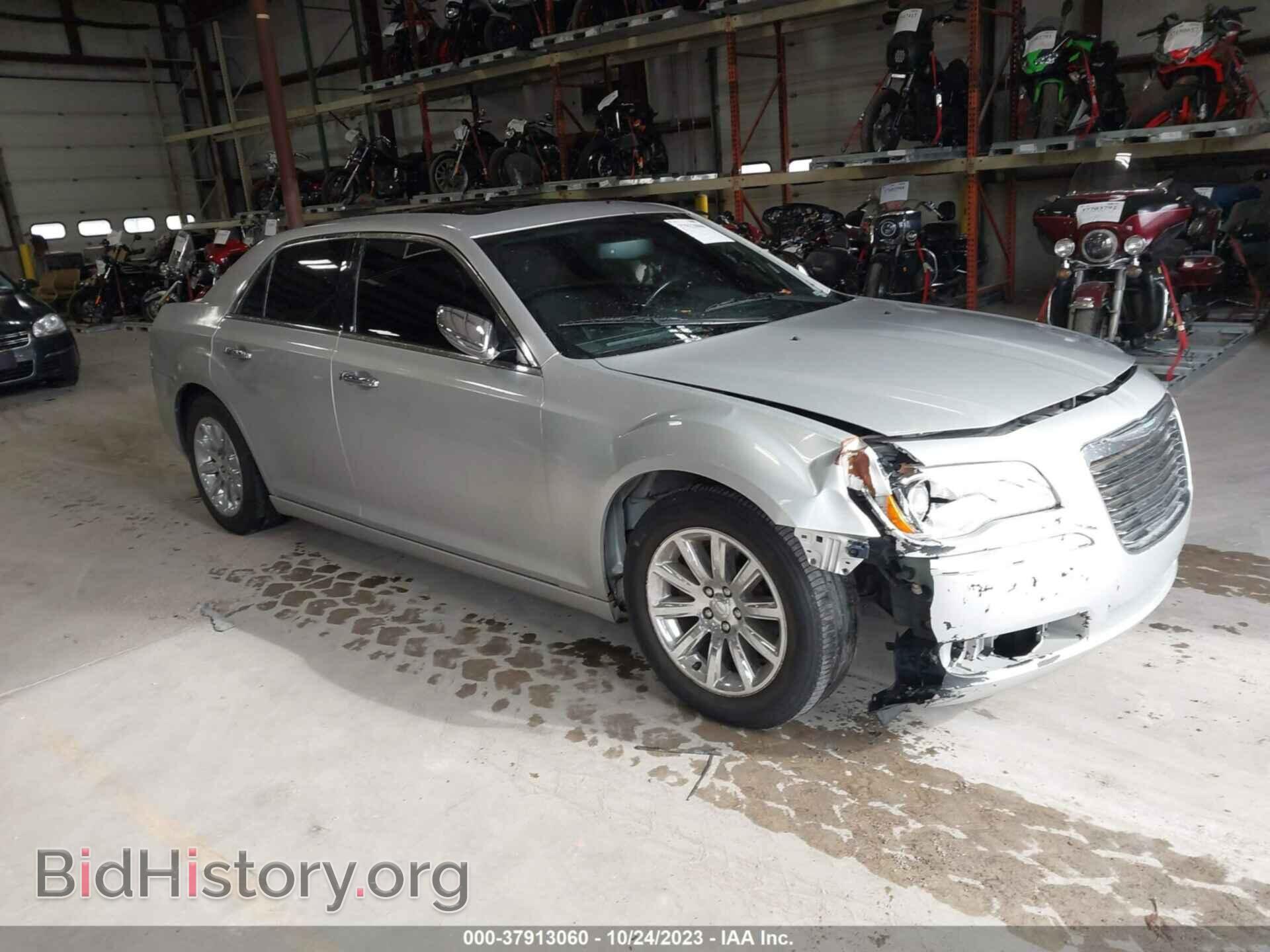 Фотография 2C3CCACG7CH209694 - CHRYSLER 300 2012
