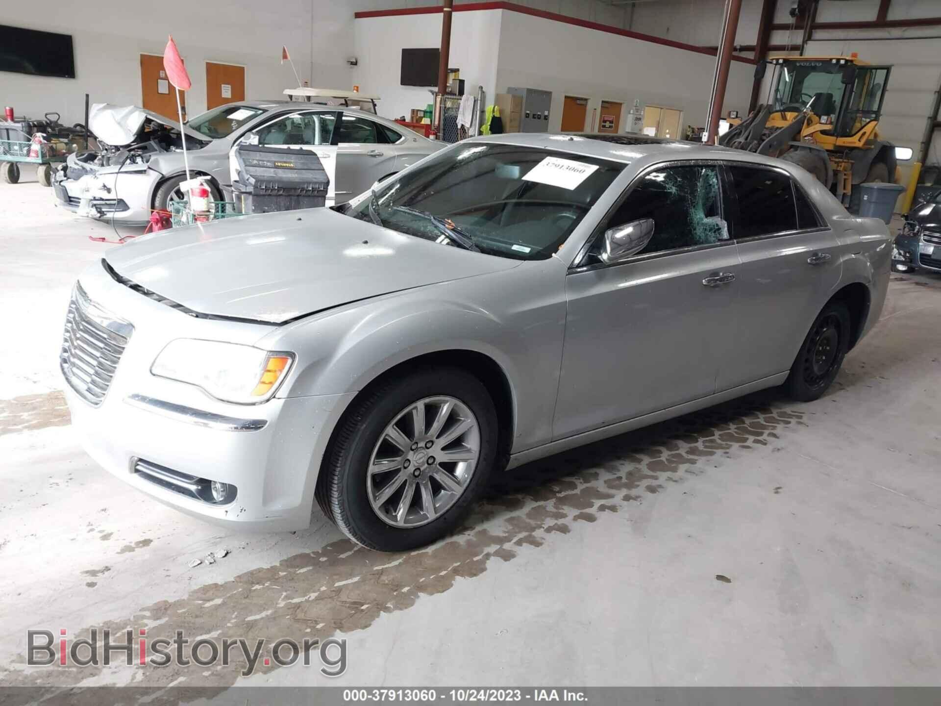 2012 CHRYSLER 300 - VIN: 2C3CCACG7CH209694 - Фото 2