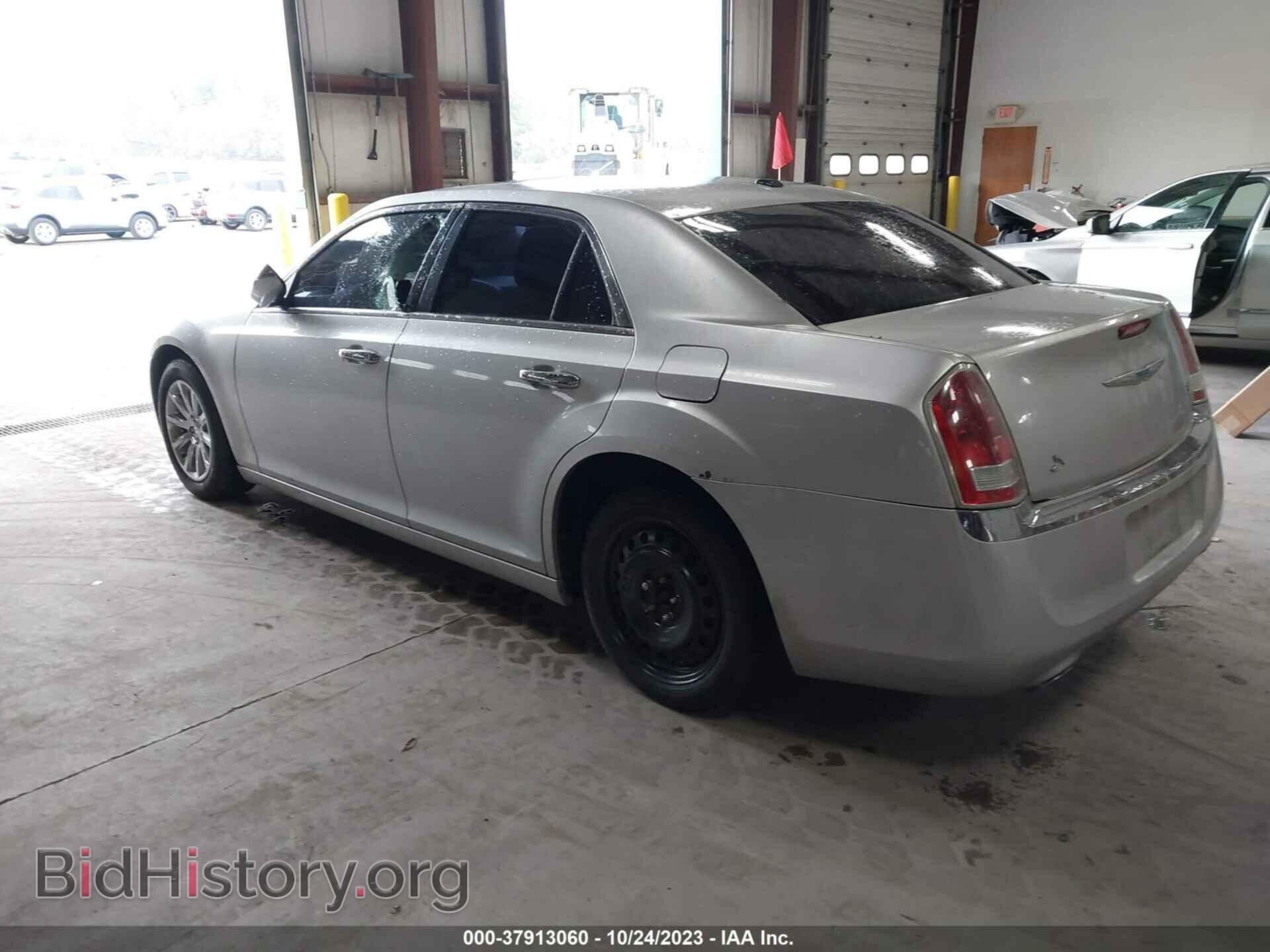 2012 CHRYSLER 300 - VIN: 2C3CCACG7CH209694 - Фото 3