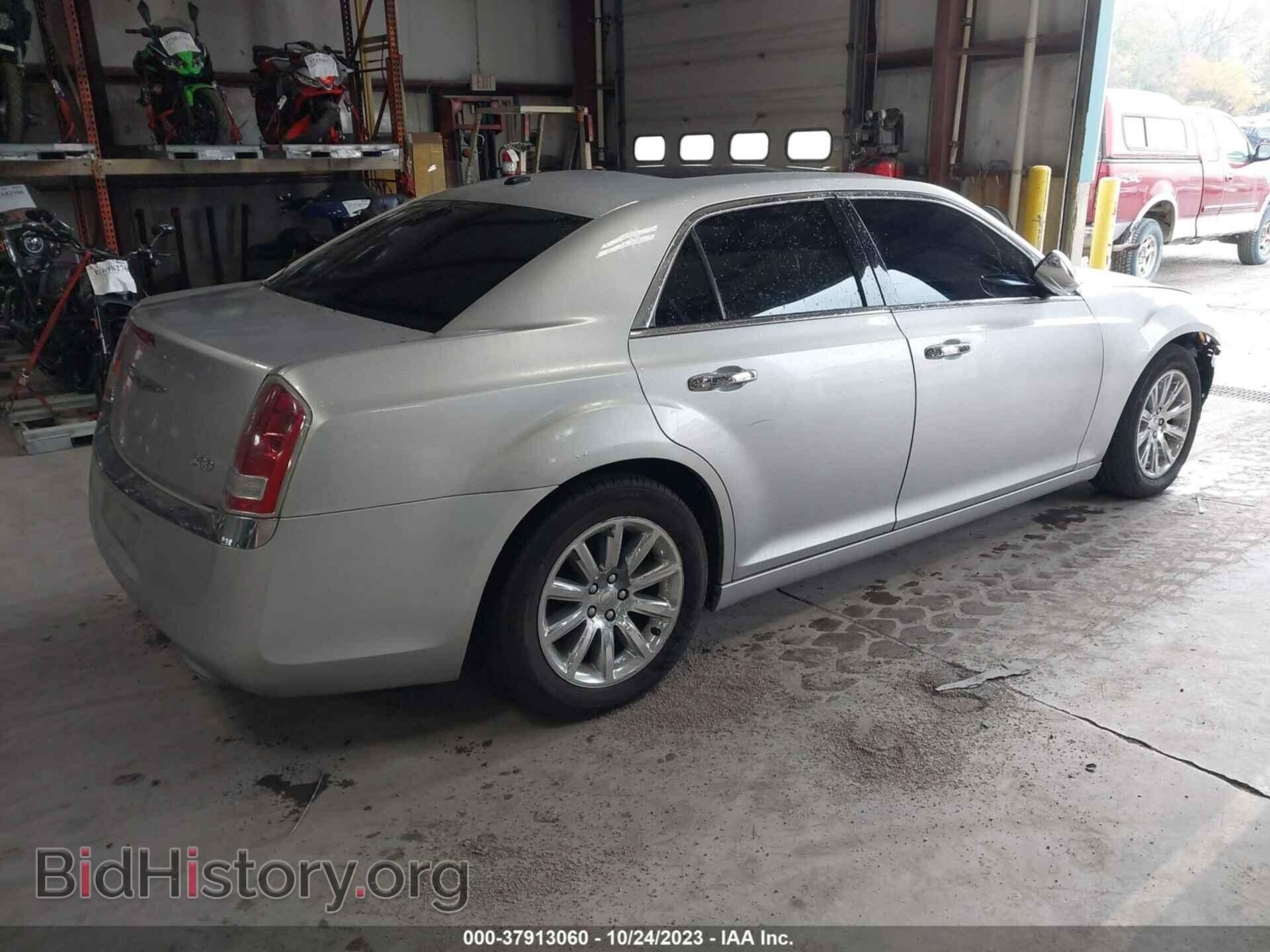 2012 CHRYSLER 300 - VIN: 2C3CCACG7CH209694 - Фото 4