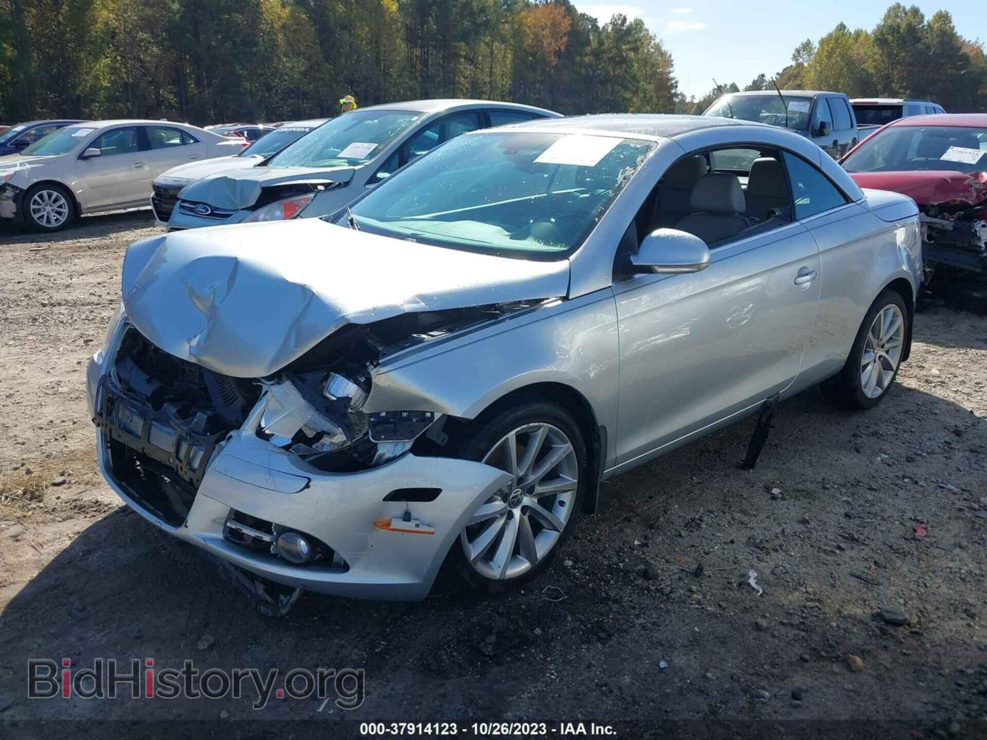 2007 VOLKSWAGEN EOS - VIN: WVWDA71F37V041732 - Фото 2