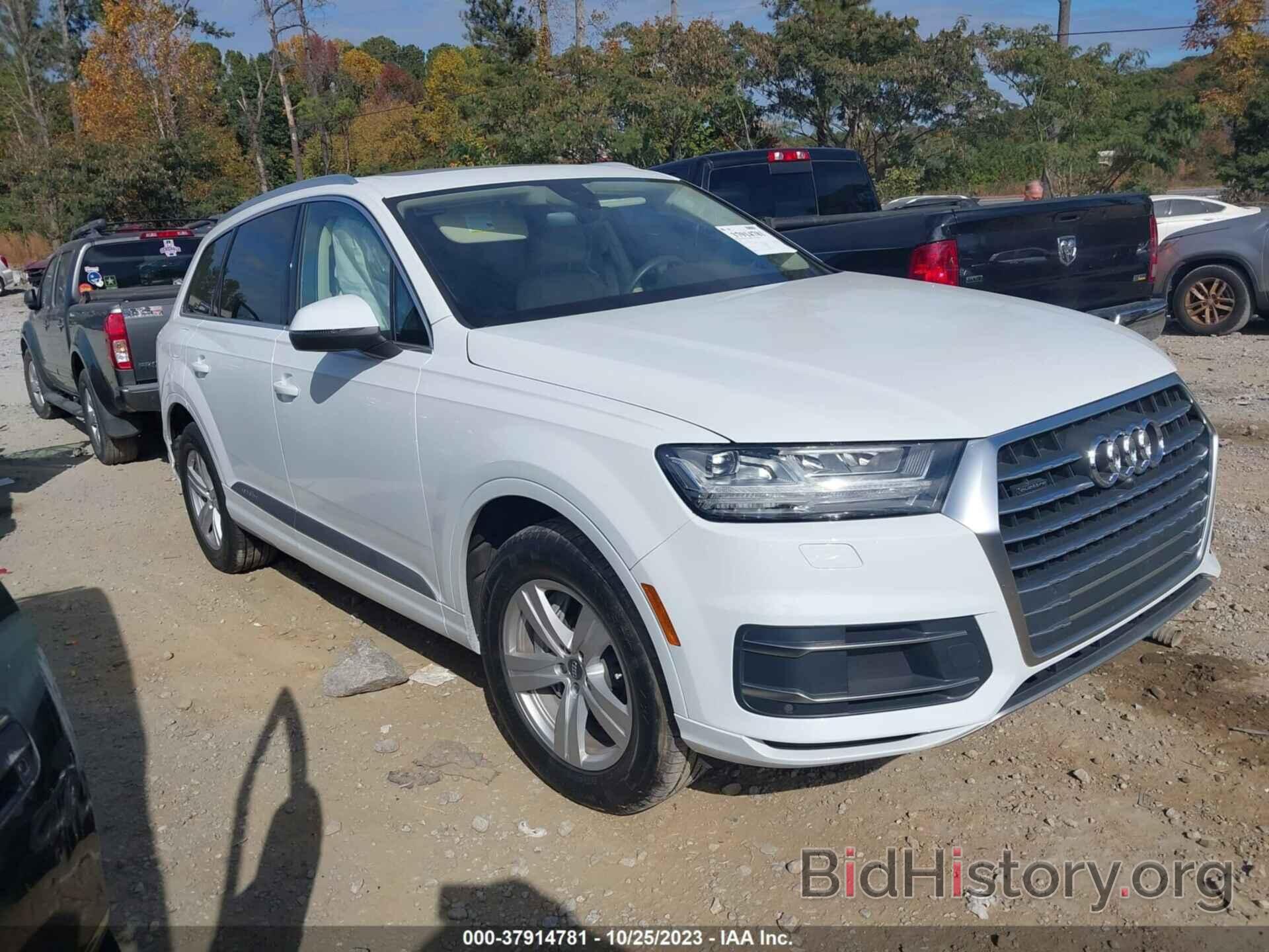 Photo WA1LHAF71KD040075 - AUDI Q7 2019