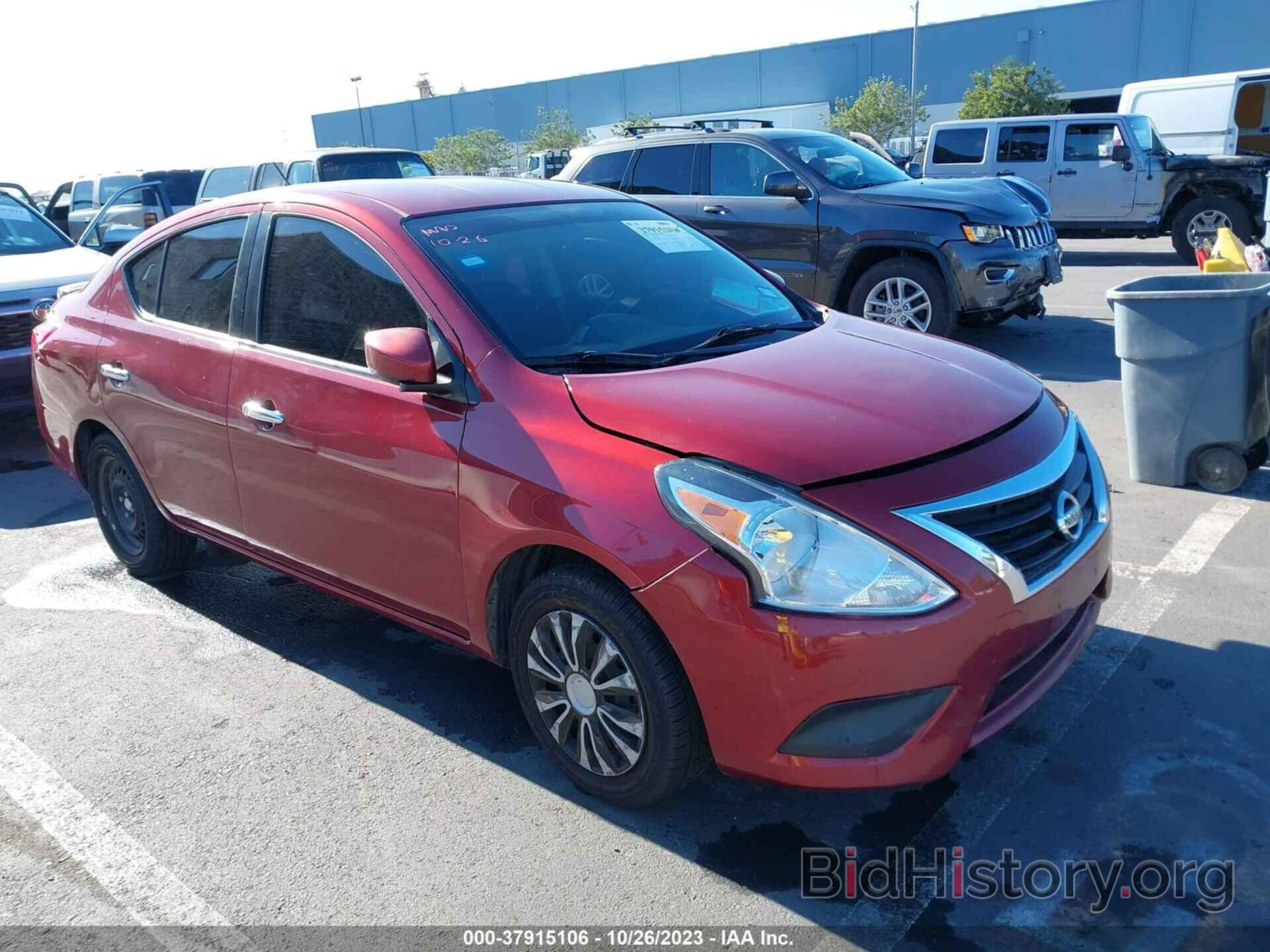 Photo 3N1CN7AP3JL808725 - NISSAN VERSA SEDAN 2018