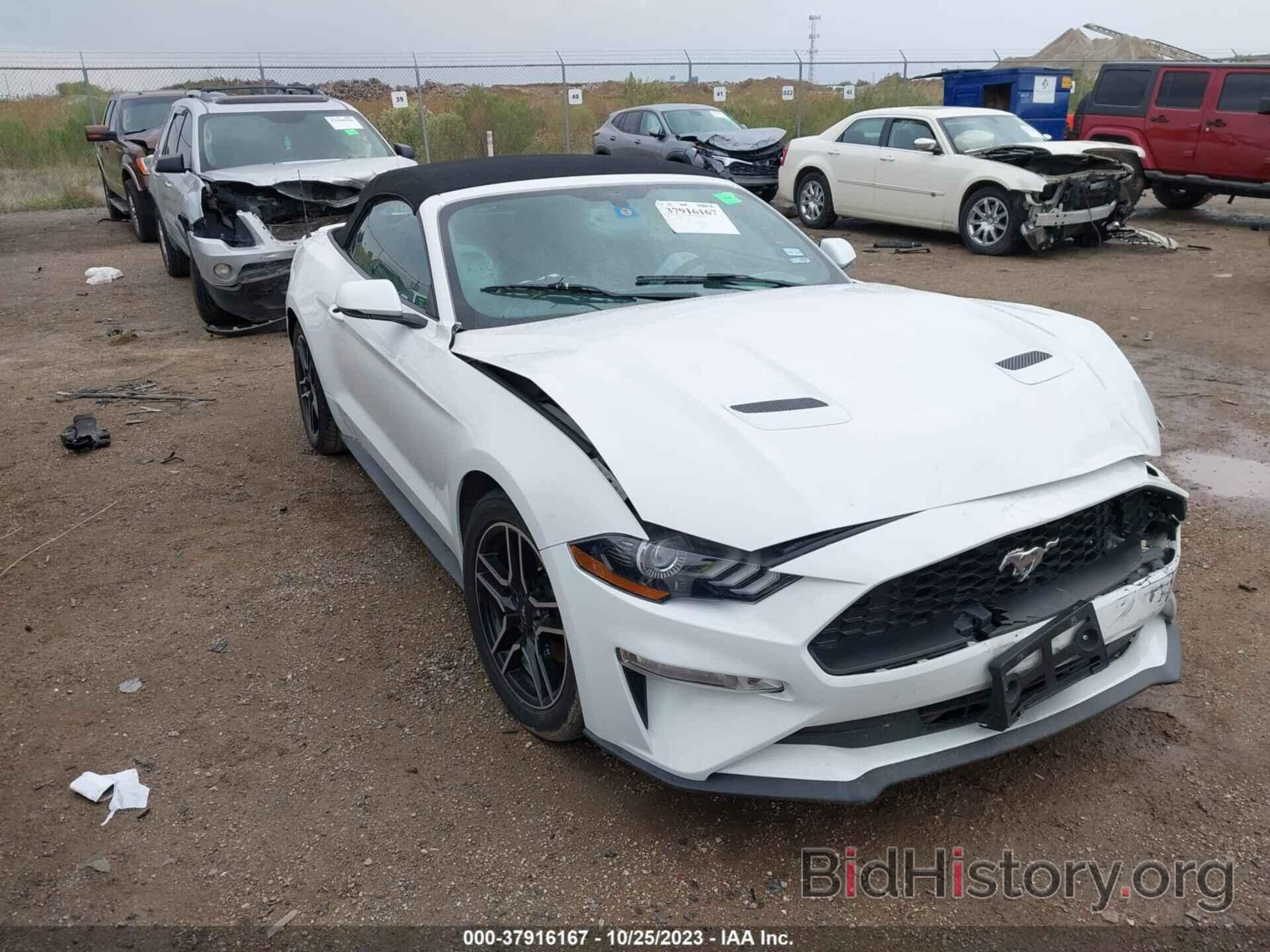 Photo 1FATP8UH2L5125747 - FORD MUSTANG 2020