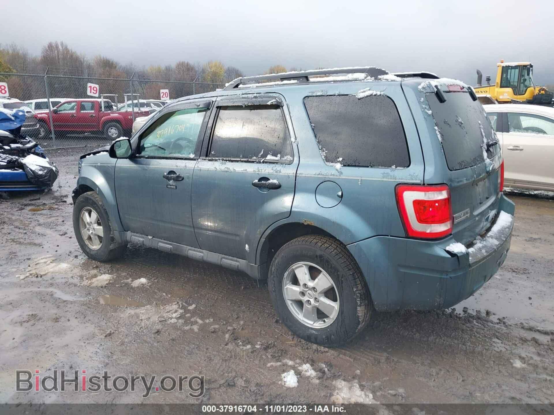 2010 FORD ESCAPE - VIN: 1FMCU9D73AKC68281 - Фото 3