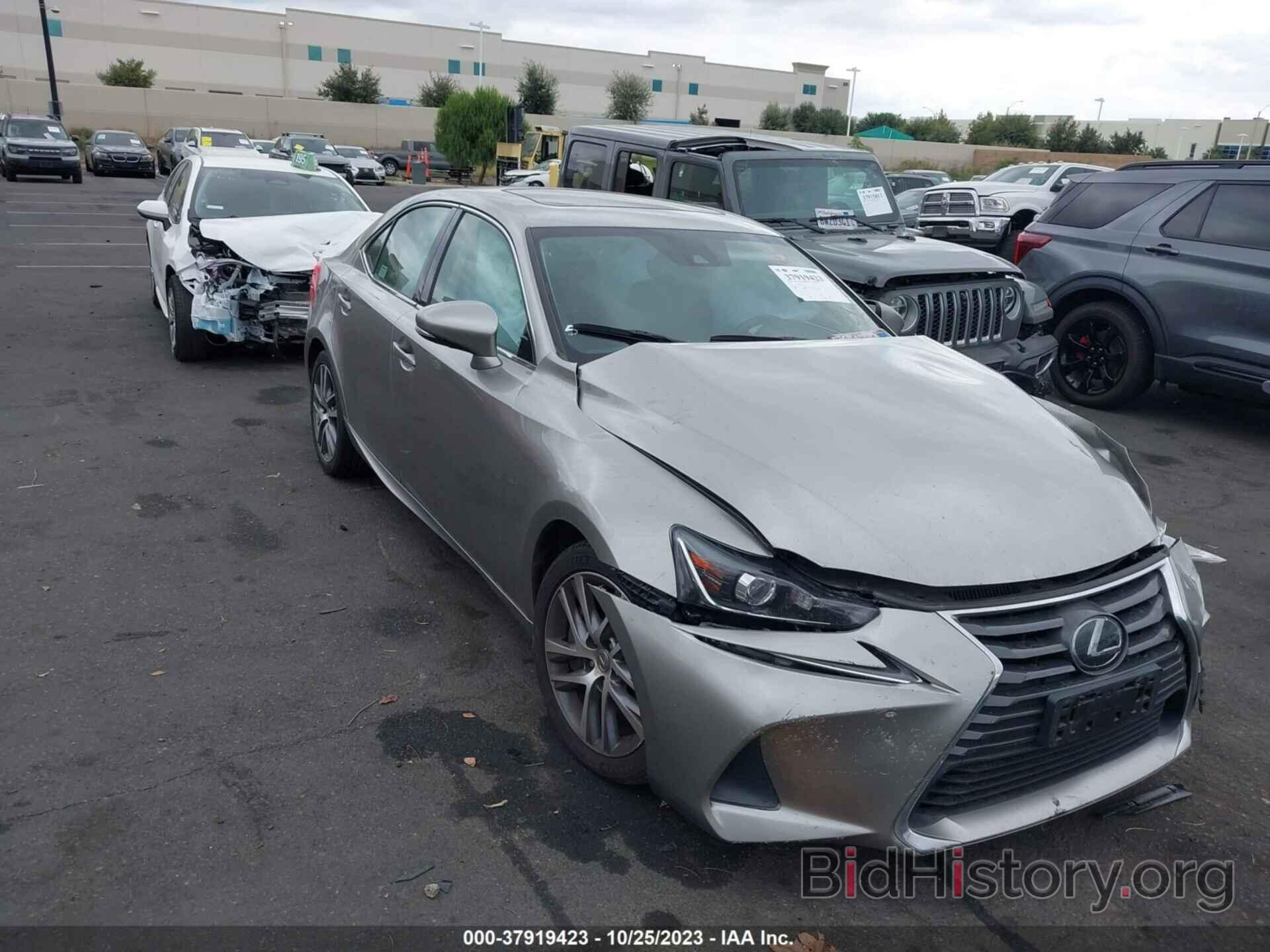 Photo JTHBA1D28K5084788 - LEXUS IS 2019