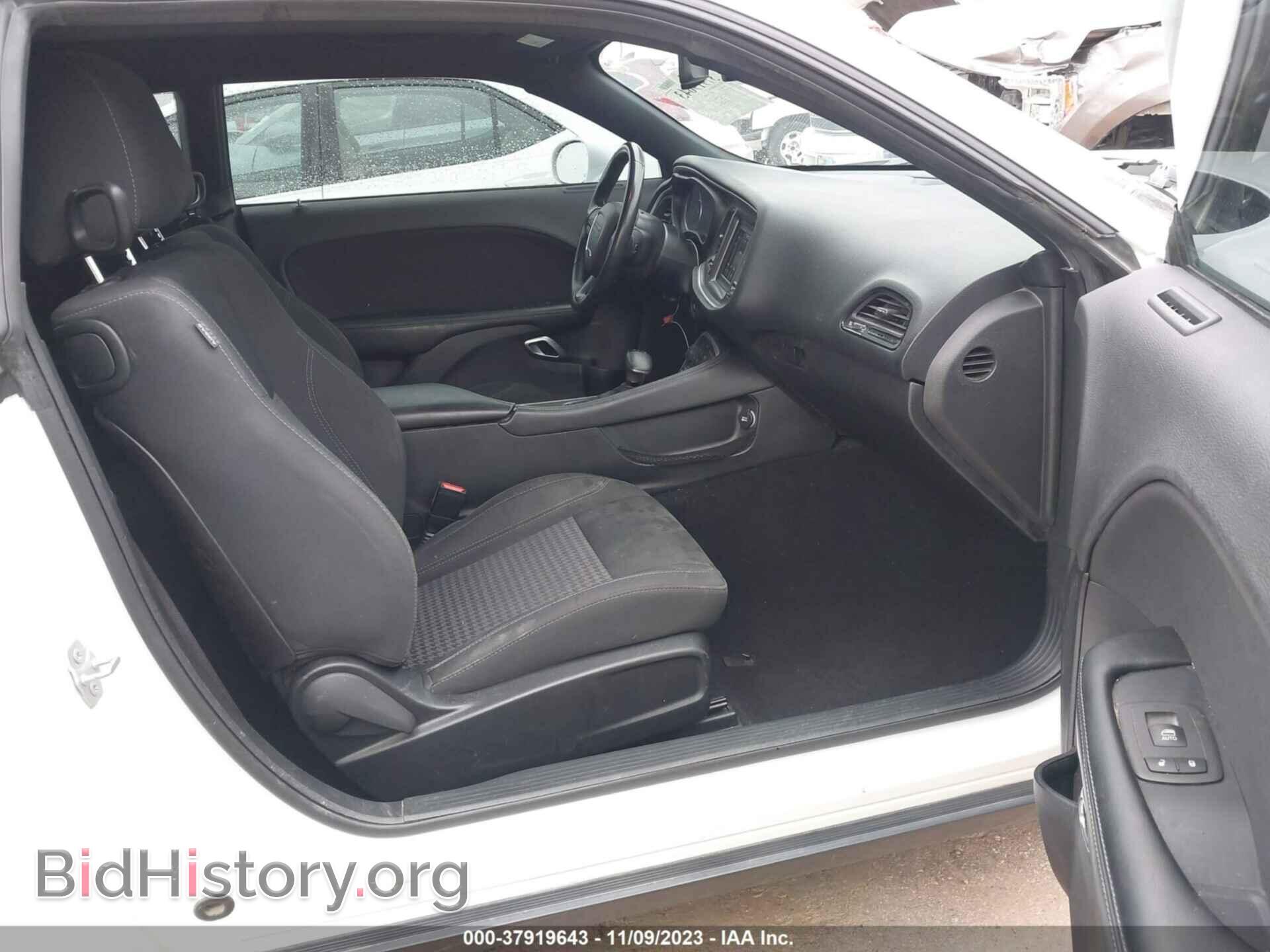 2019 DODGE CHALLENGER - VIN: 2C3CDZAG7KH677437 - Фото 5
