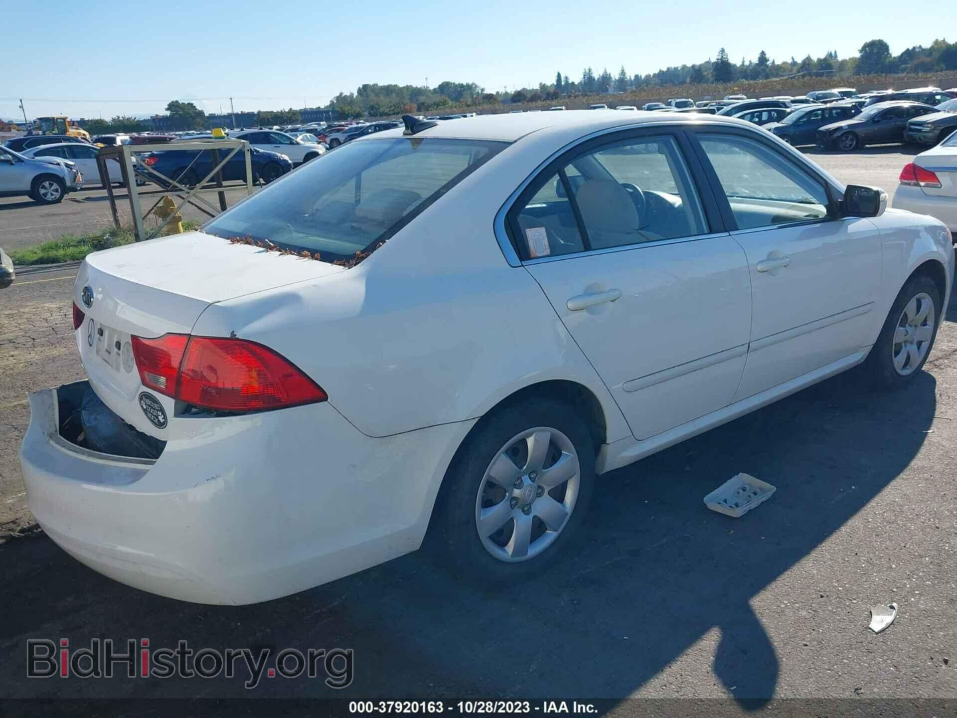 2010 KIA OPTIMA - VIN: KNAGG4A83A5381589 - Фото 4