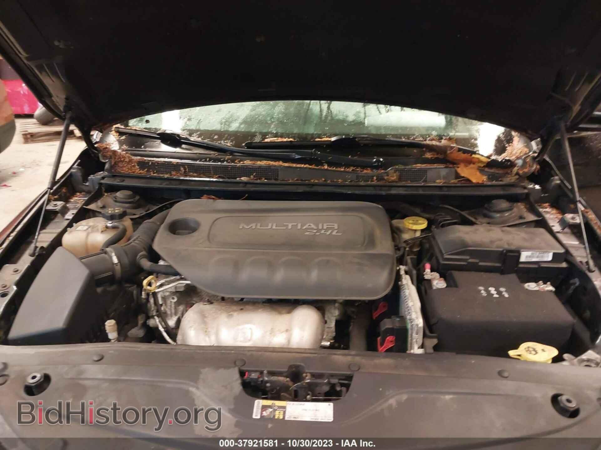 2015 CHRYSLER 200 - VIN: 1C3CCCAB9FN505492 - Фото 10